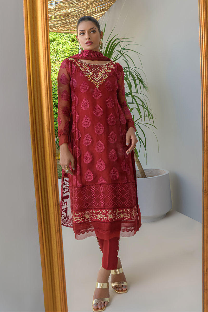 FATIMA KHAN - Charismatic red