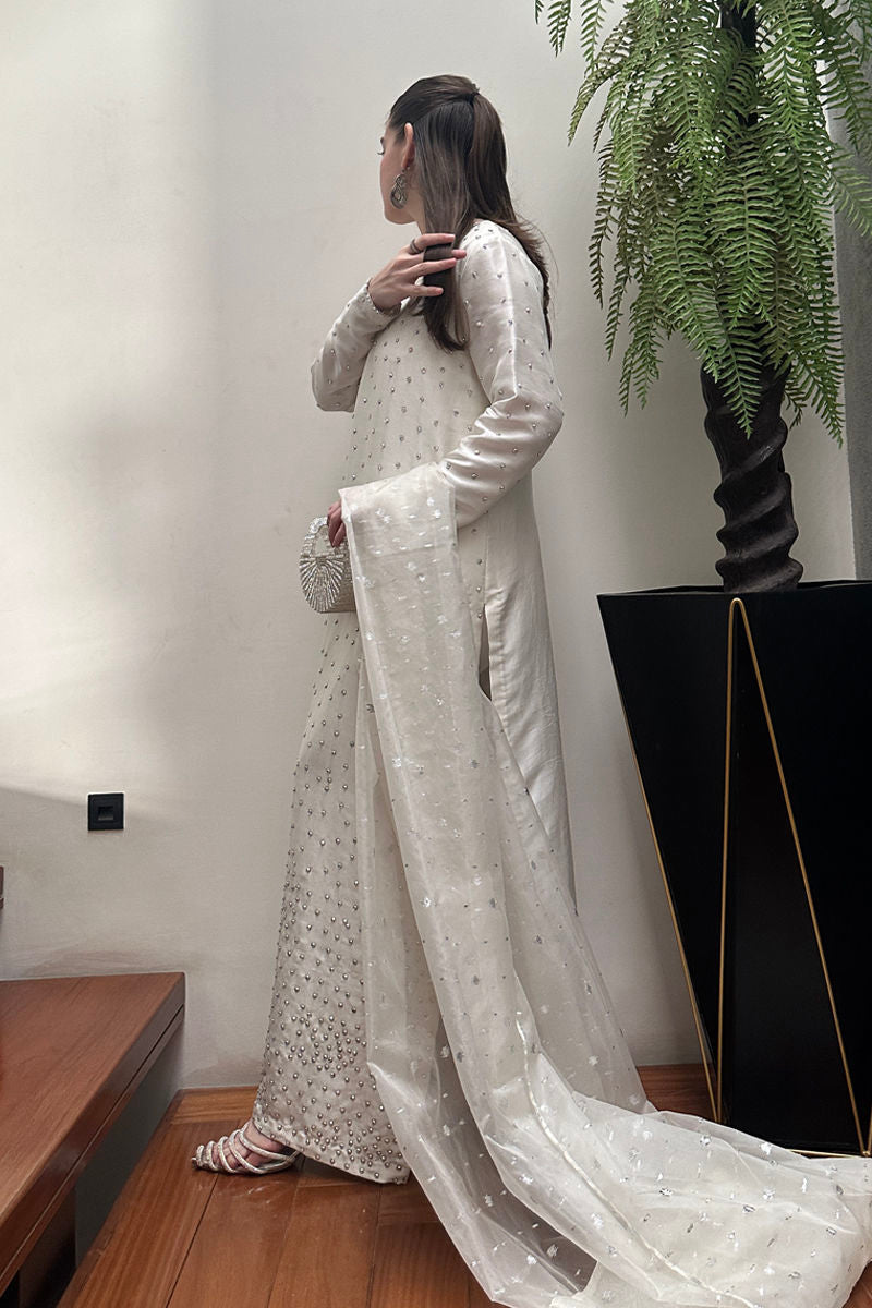 UZMA AND AFSHEEN- Ivory Zuri