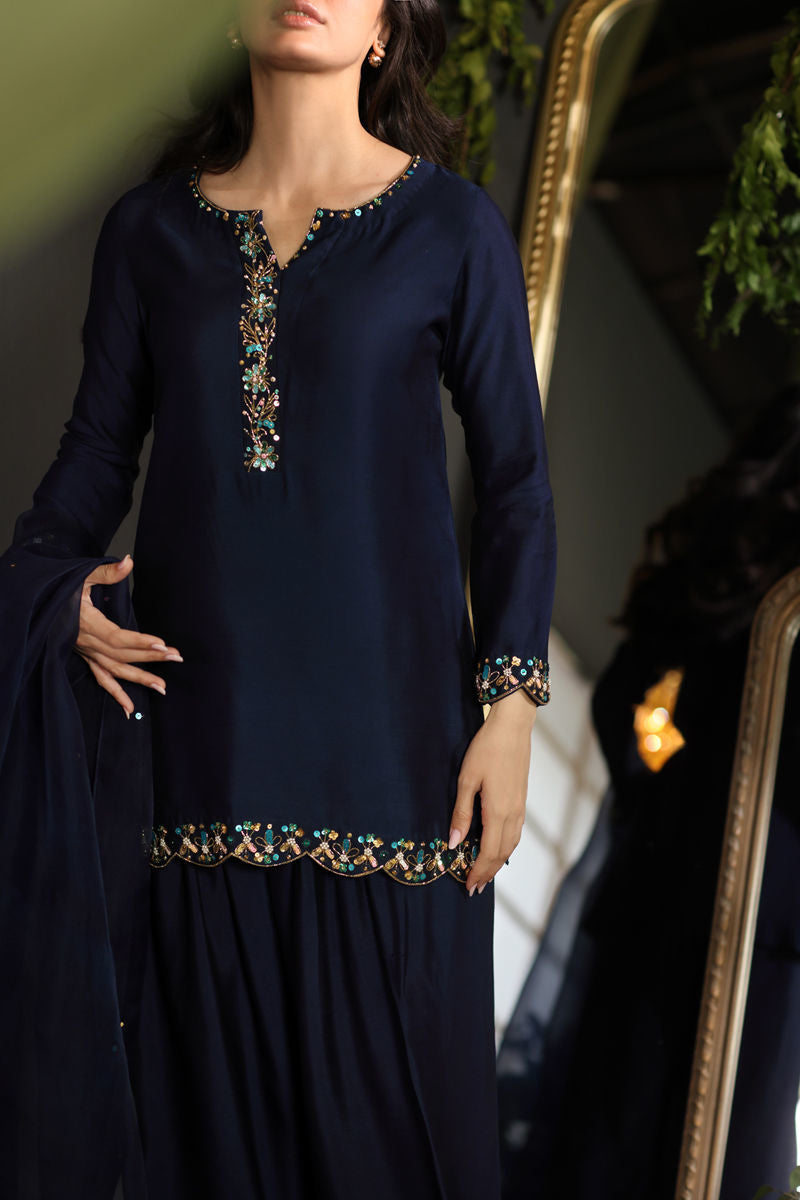 UZMA AFSHEEN - Sera