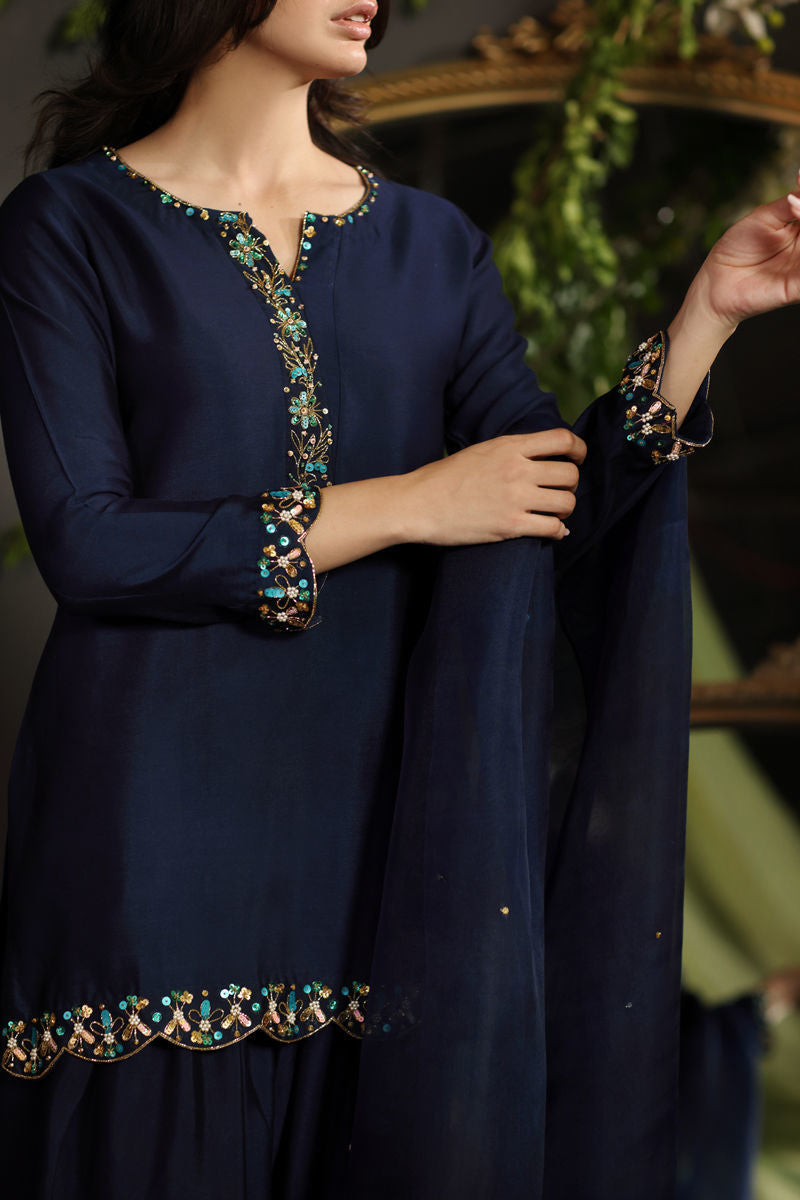 UZMA AFSHEEN - Sera