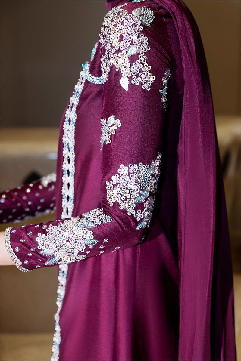 ZEB ZEESHAN - Bejewelled