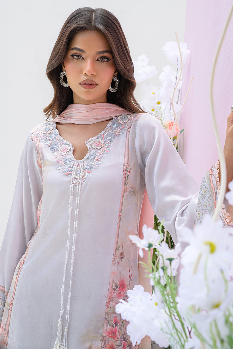 FATIMA KHAN - Oriental Haze