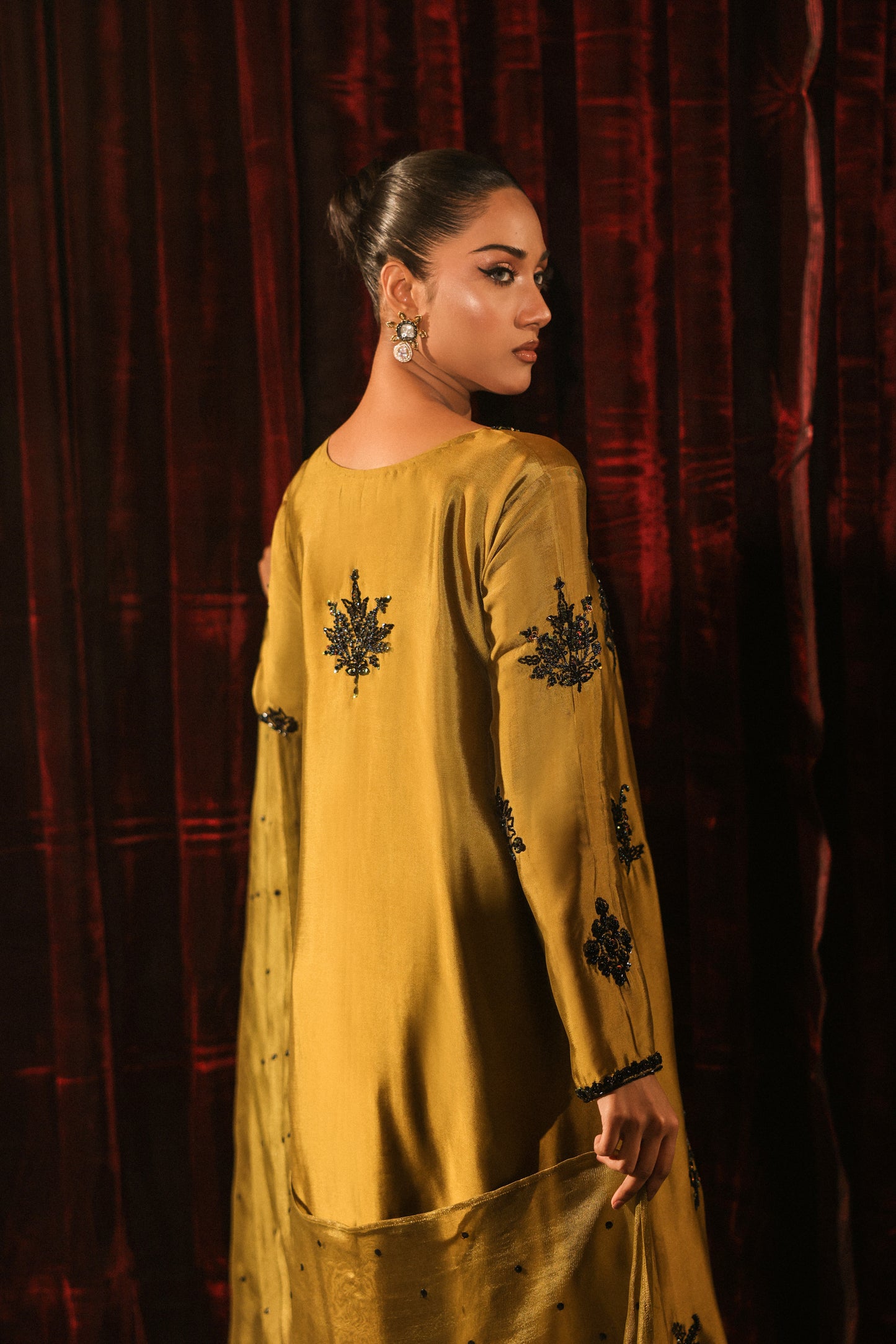 HAFSA MALIK - Dhaani