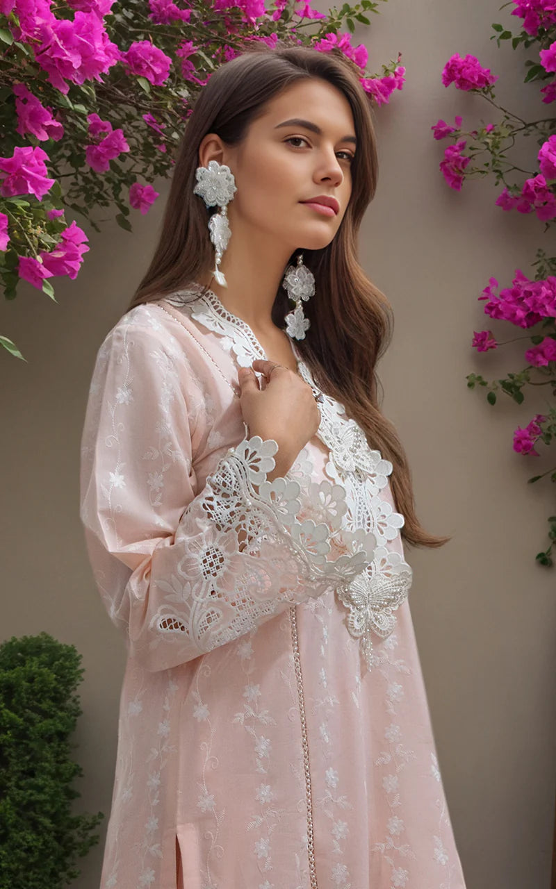 THREADS AND MOTIFS - Pastel Peach Embroidered
