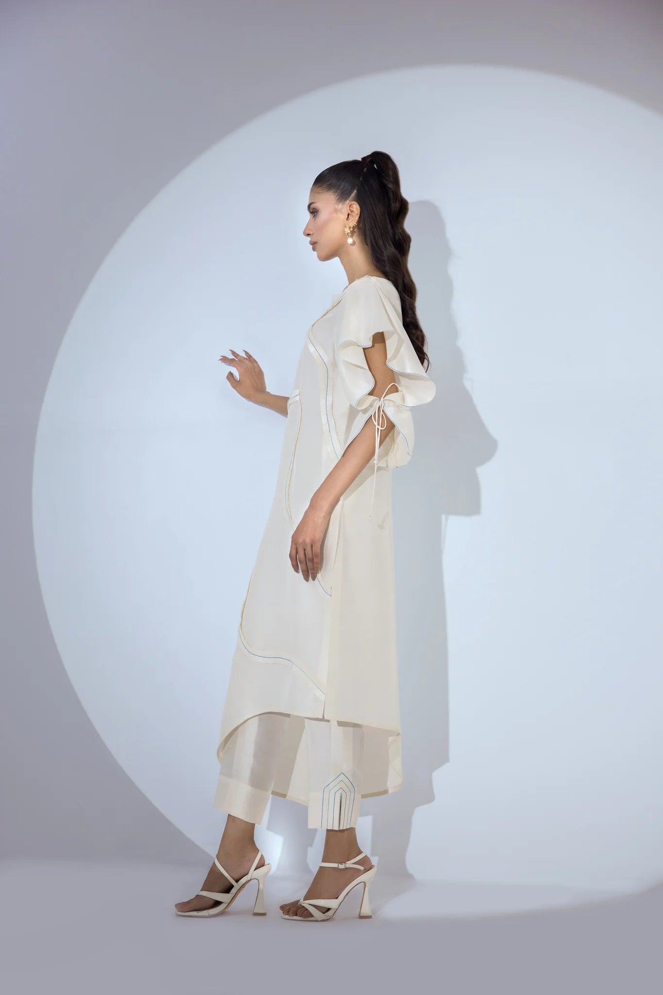 ANAM AHKLAQ - Ivory White Raw Silk