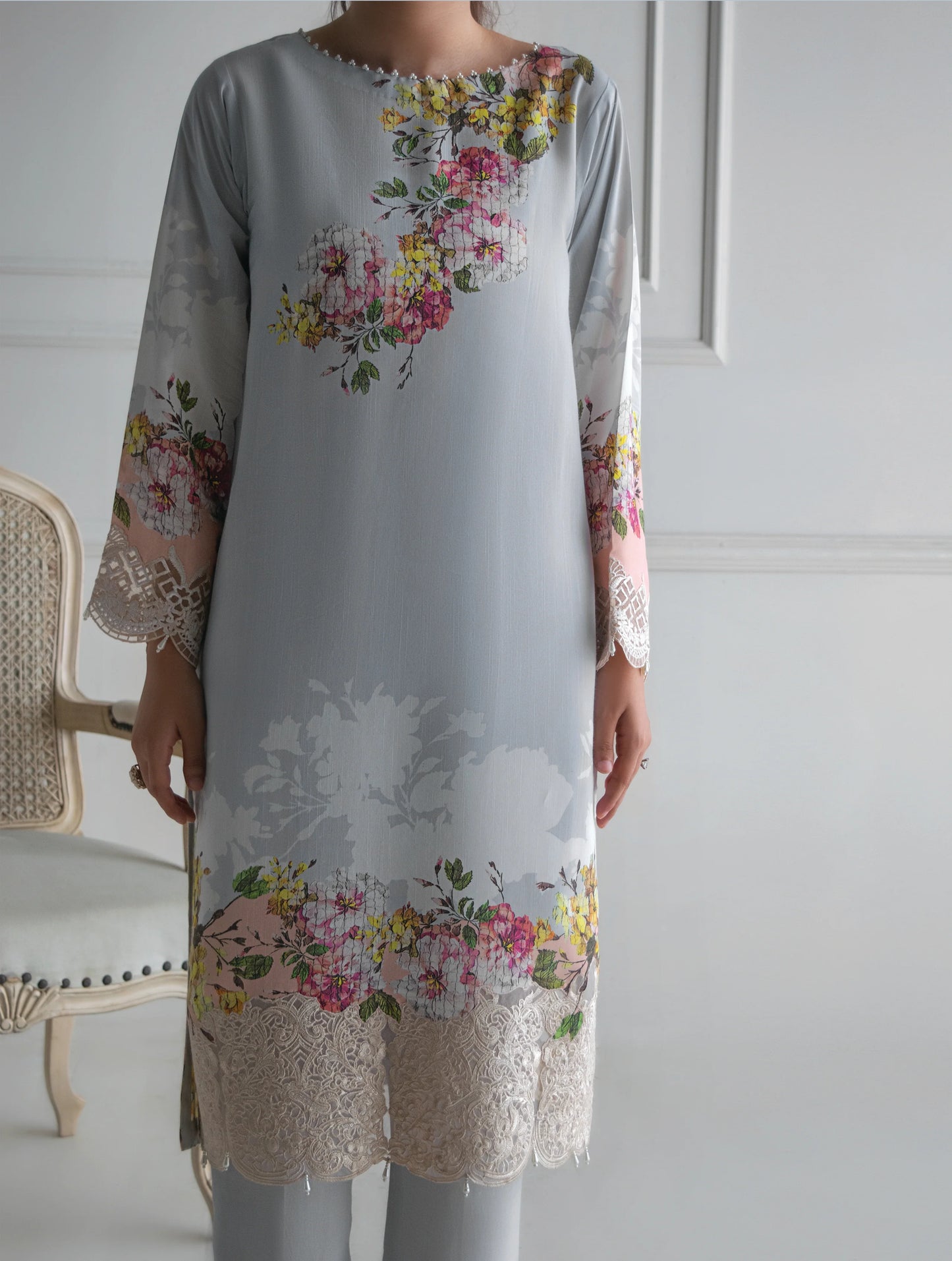 THREADS AND MOTIFS - Light Blue Printed