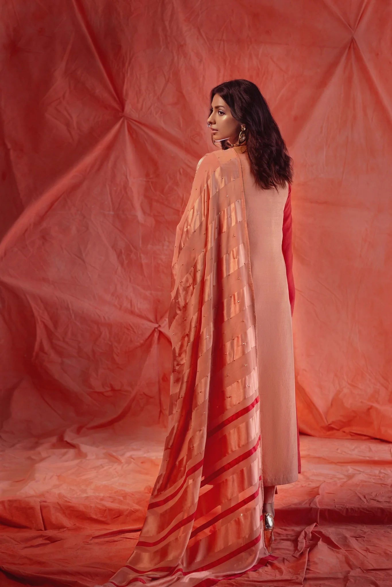 ANAM AHKLAQ - Coral Charm