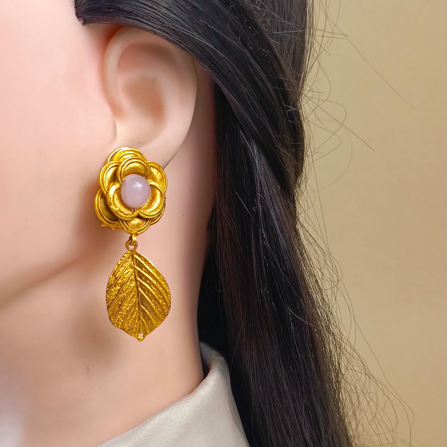 ZAHEEN KAMRAN - Floral with Blue Stone Studs