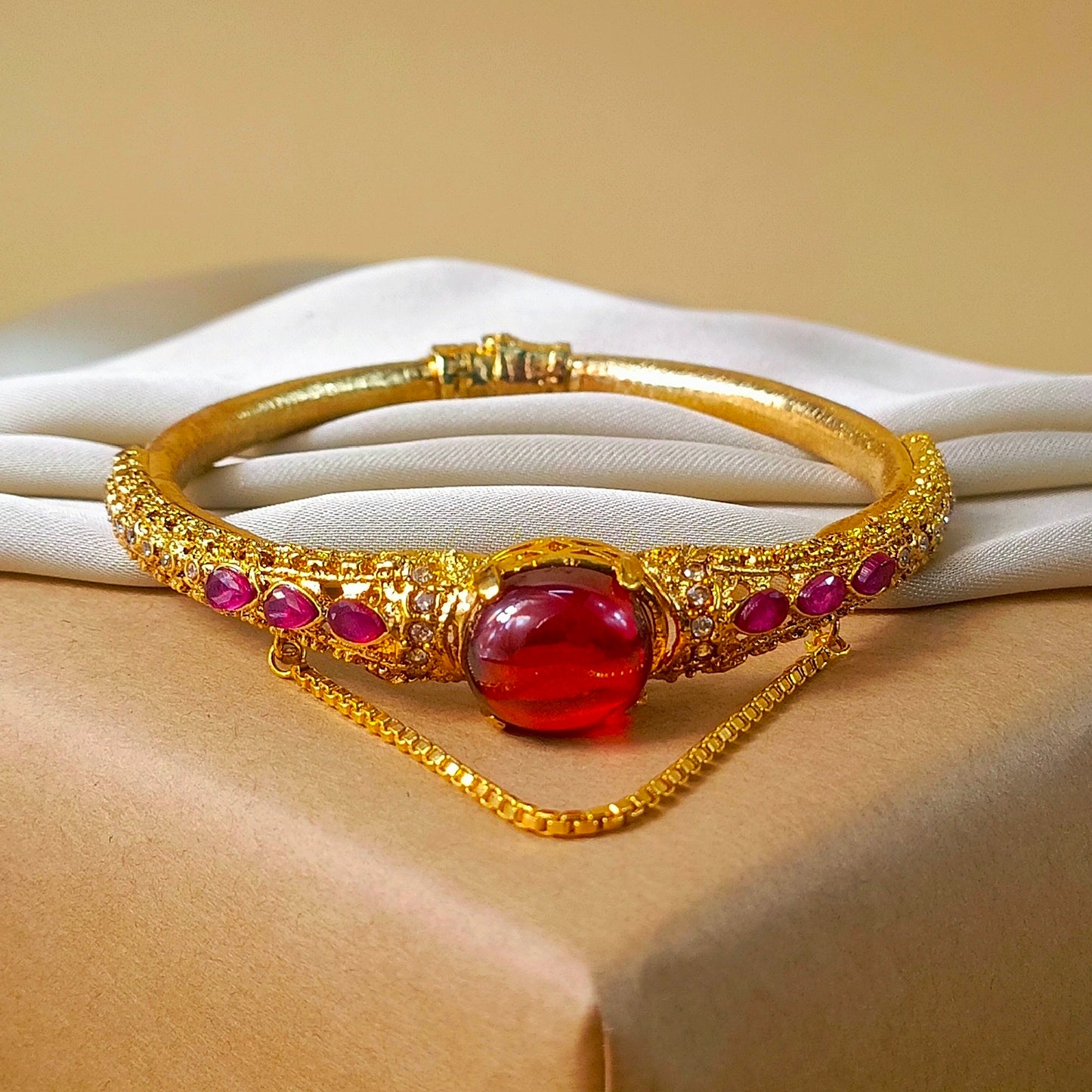 ZAHEEN KAMRAN - Ruby Bangle