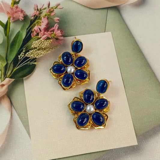ZAHEEN KAMRAN - Sapphite Flower Earrings