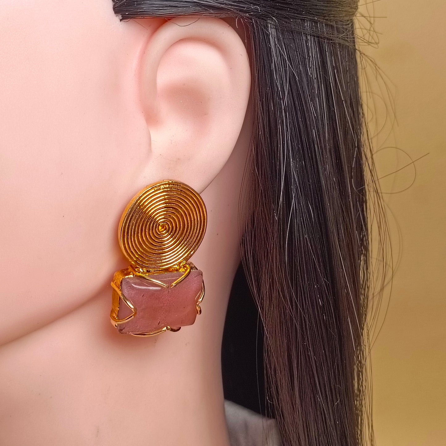 ZAHEEN KAMRAN - Round Gold with Pink Stone Earrings