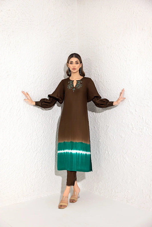 ANAM AHKLAQ - Noura Brown