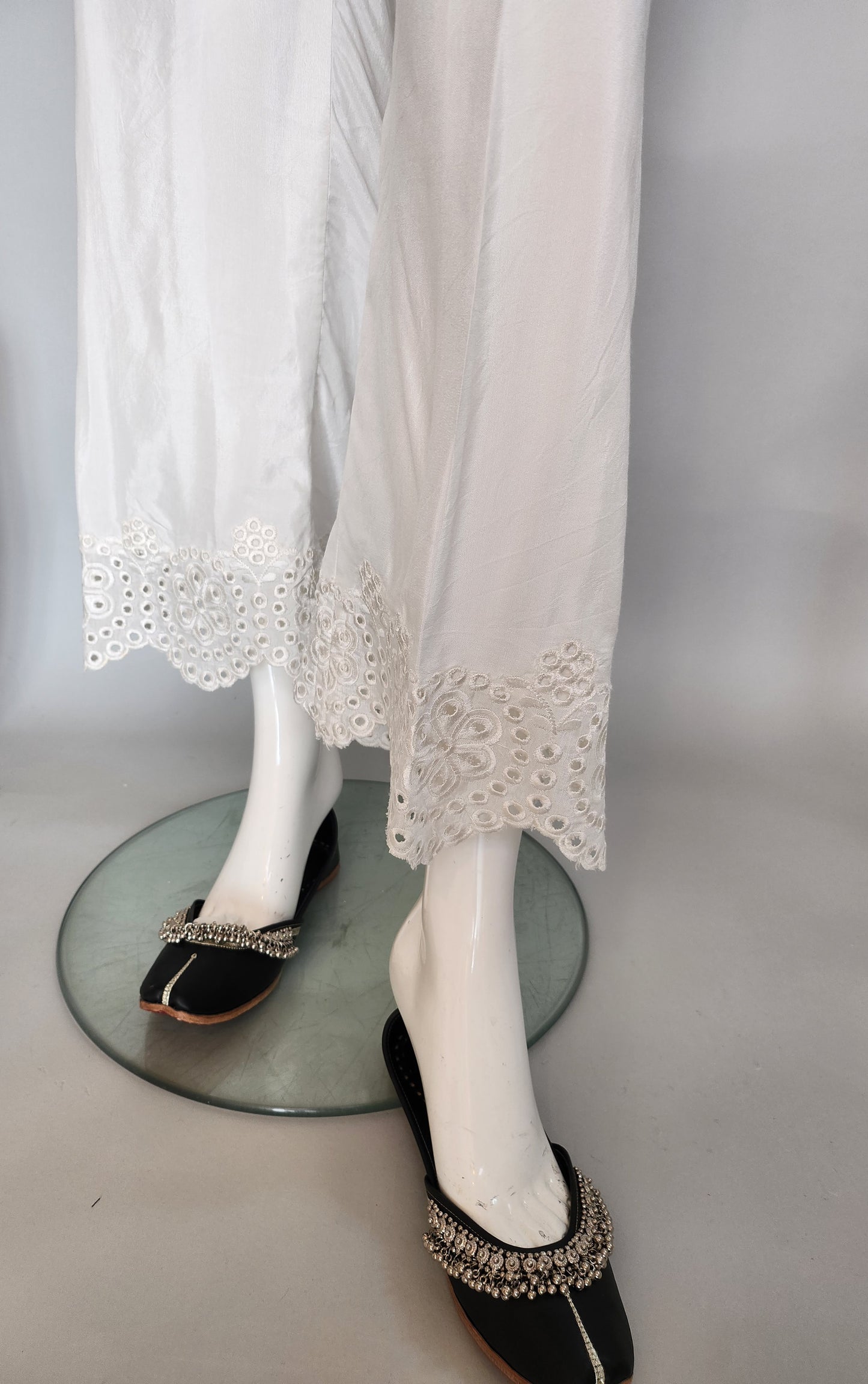 AJRAK - Machine embroidery culottes - white