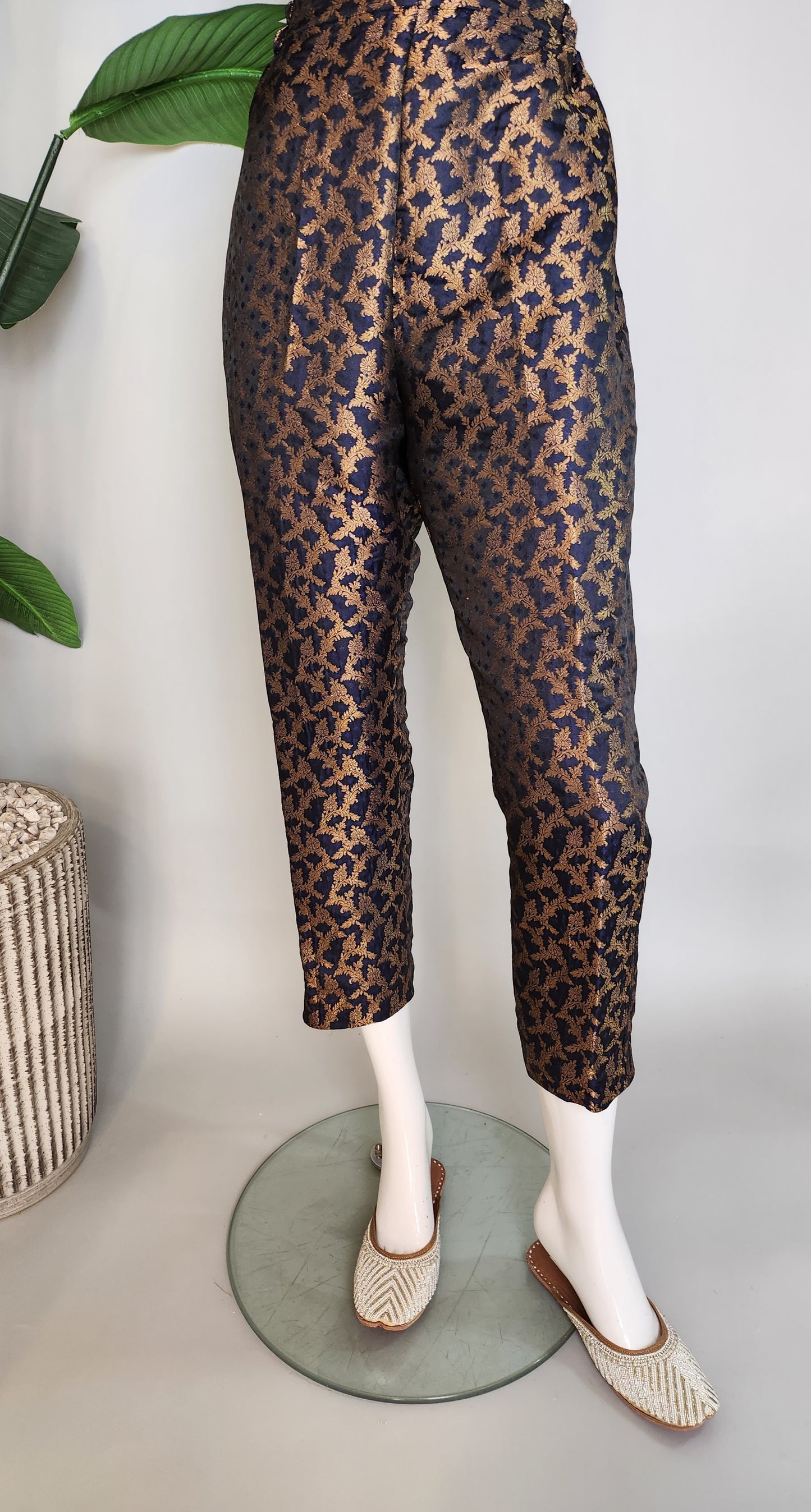 SABEEN MANEKIA - Jamawar Pant - Navy Blue