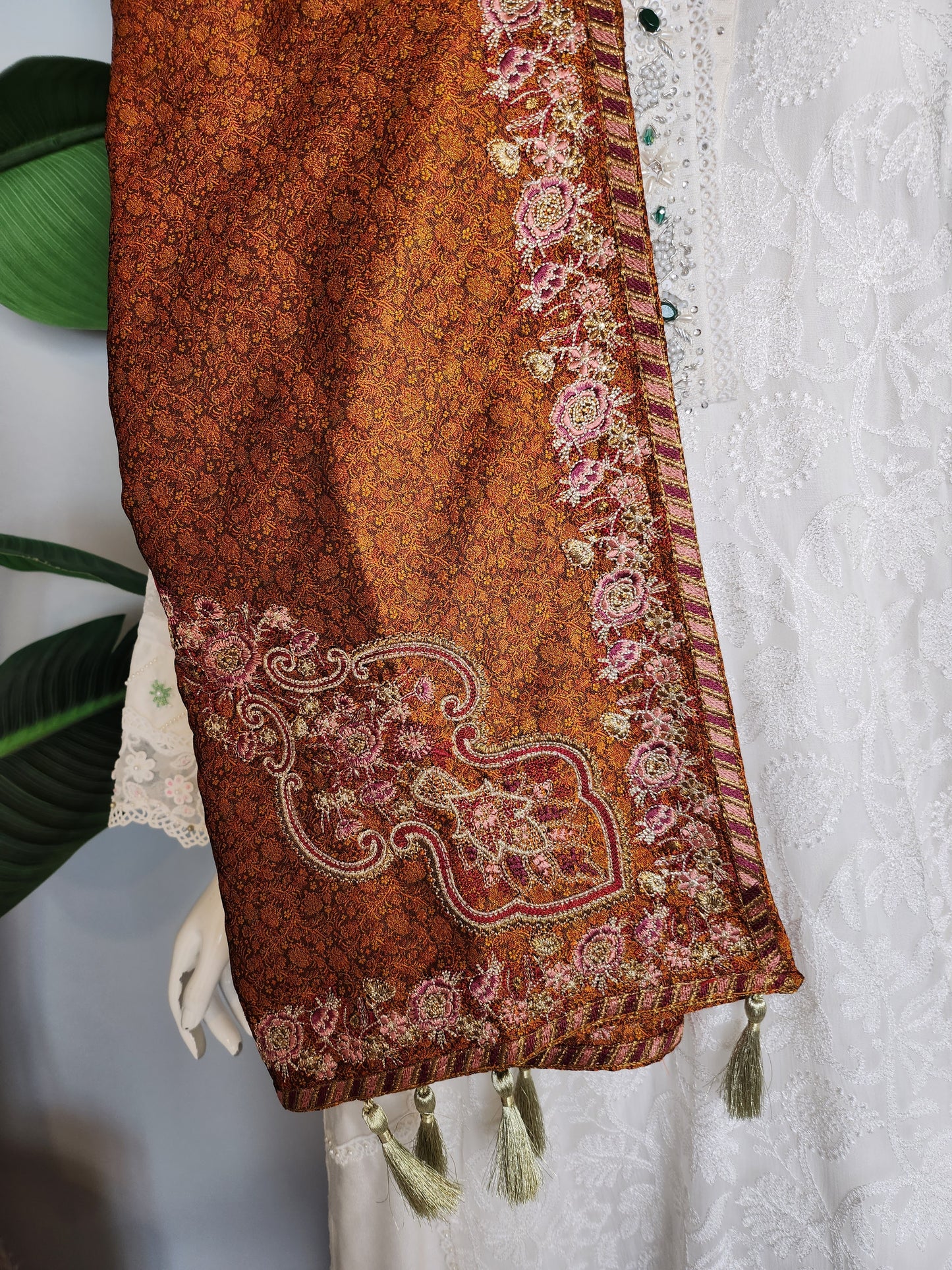 SABEEN MANEKIA - Tangerine Jamawar Shawl with embroidery and tassels