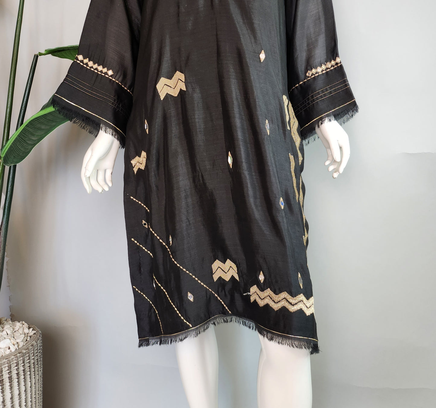 SUMAIRA KHANANI - Black Beige embroidery