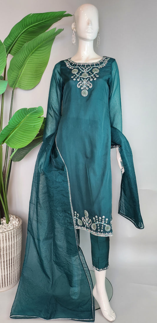 AISHA AHMED - Emerald Green
