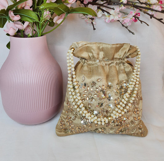 TRUNKLANE - Gold gota with gold sequins in Gold Base