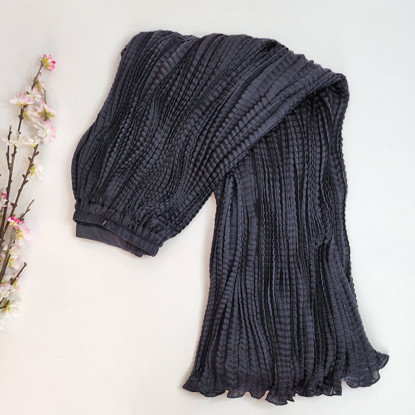 SABEEN MANEKIA - Black- Crushed Cullotes