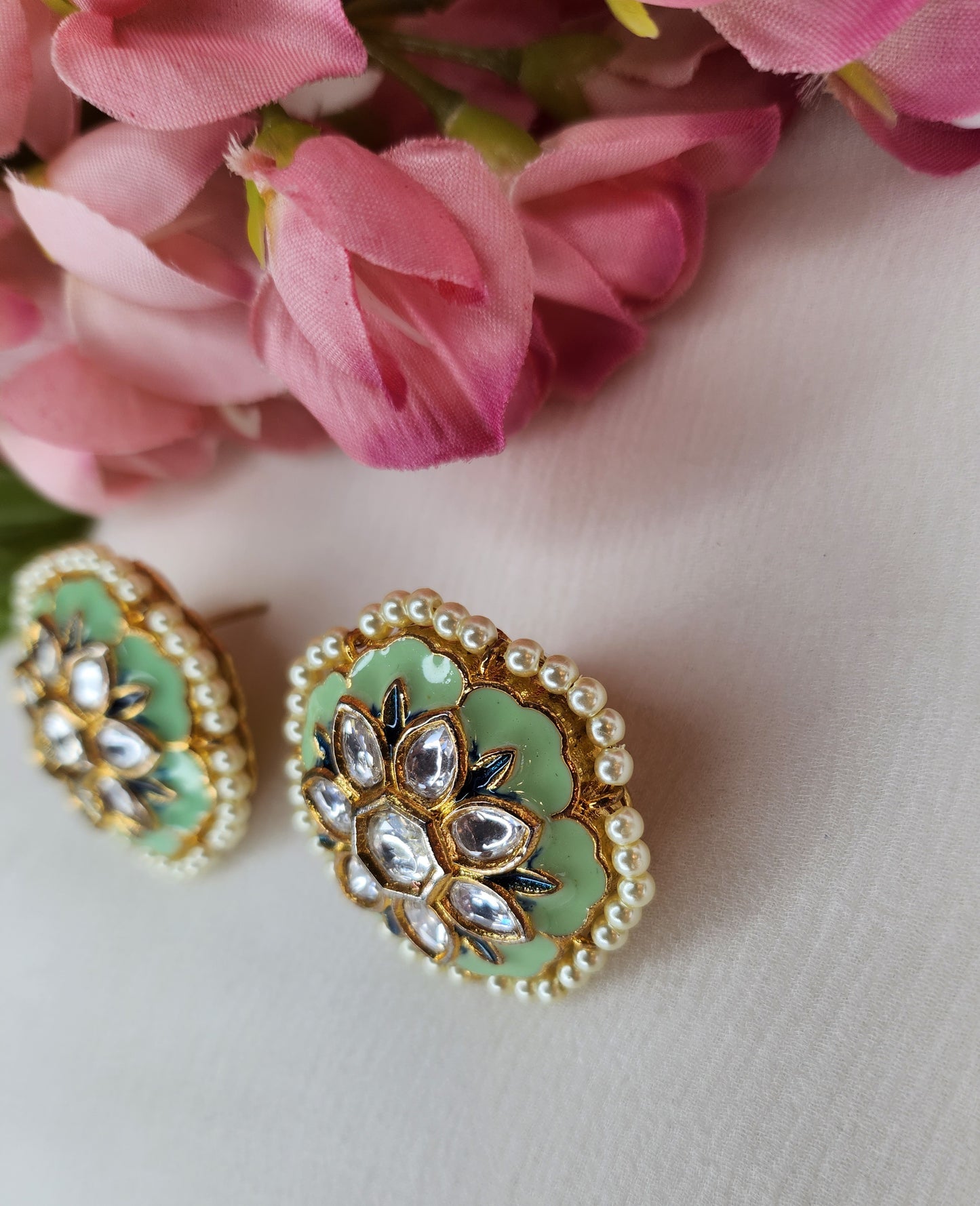 THE BUTTERFLY EFFECT - Light green kundan earrings