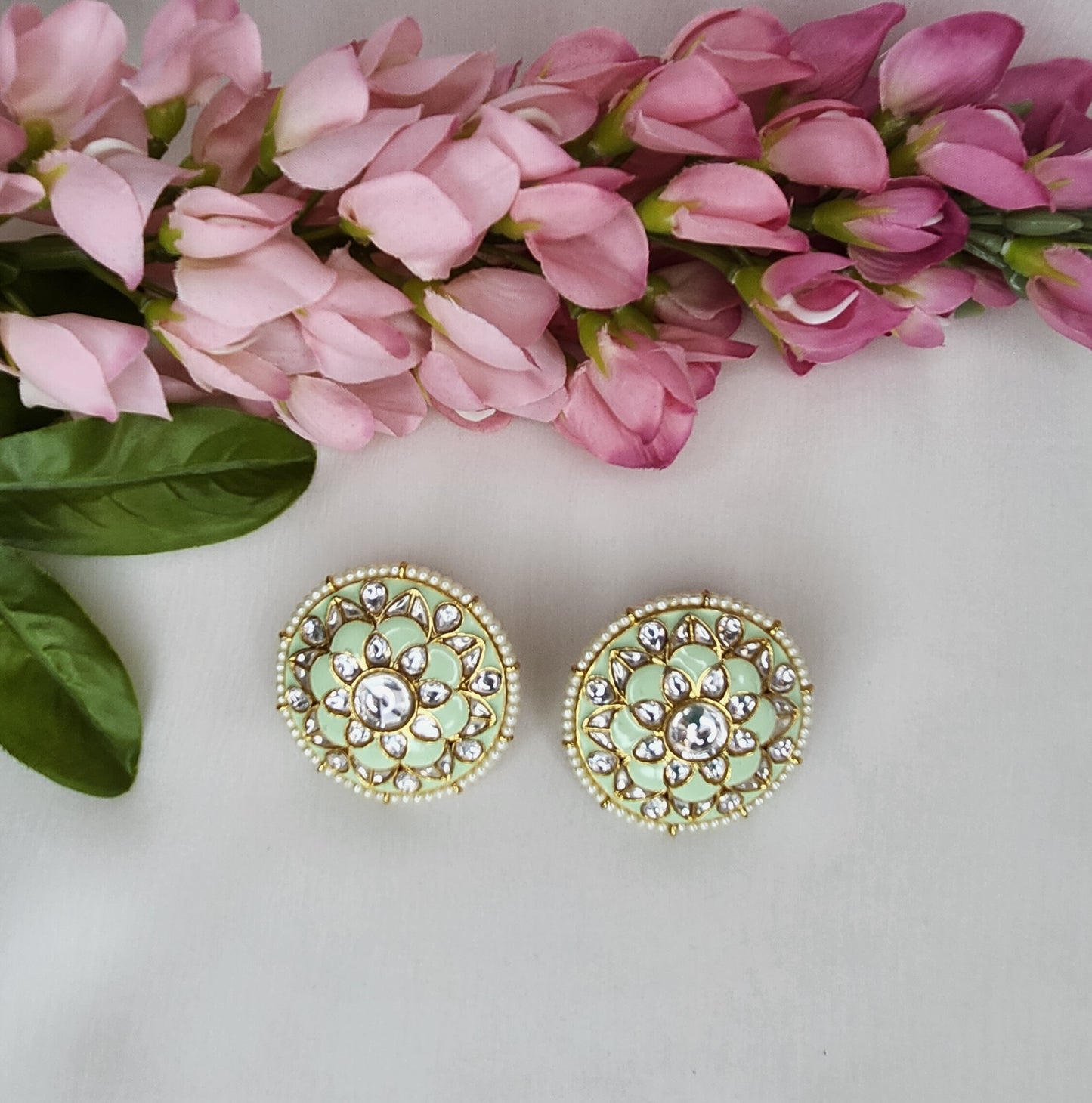 THE BUTTERFLY EFFECT - Round Studs