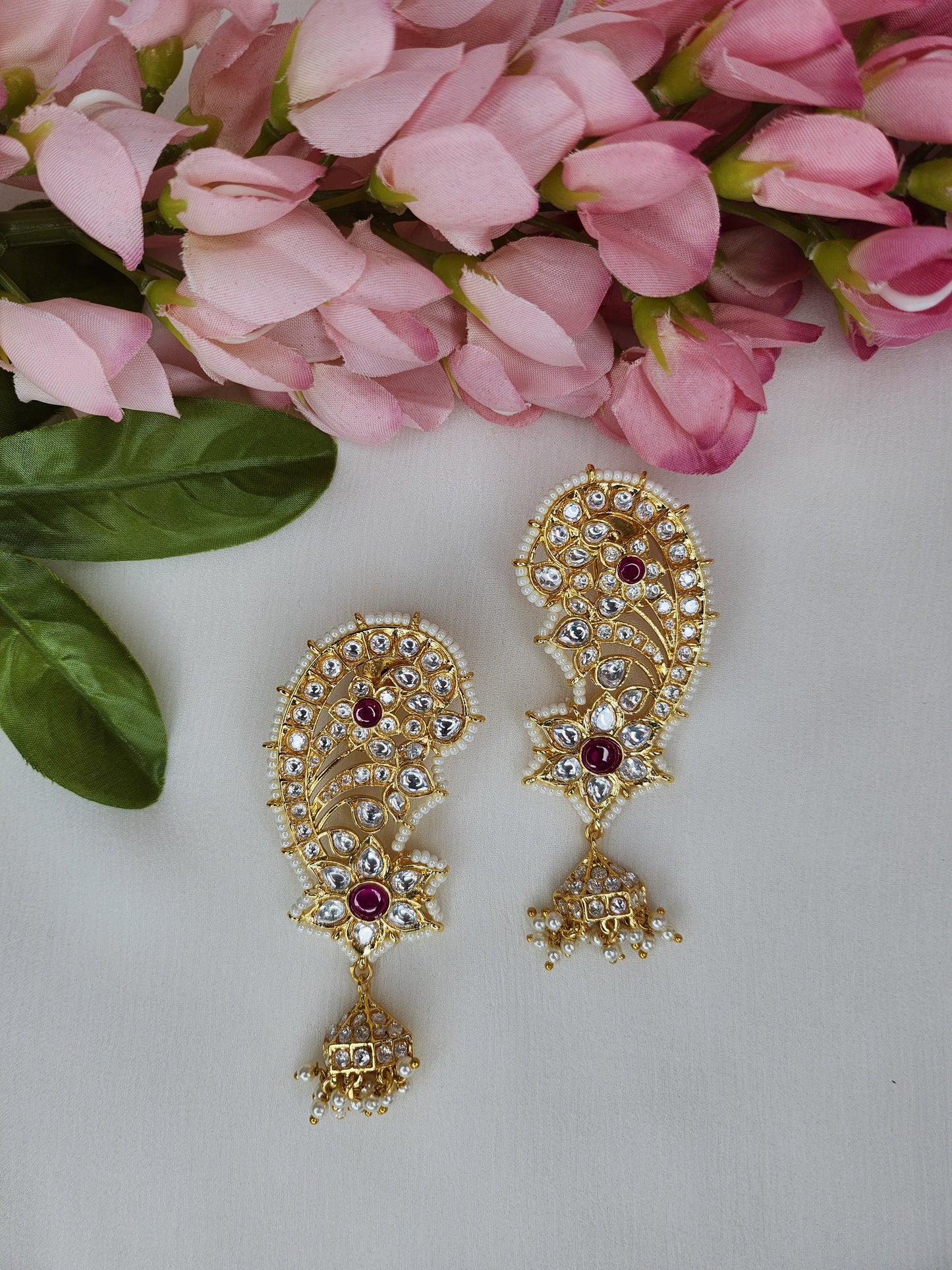 THE BUTTERFLY EFFECT - Broken heart shape earrings