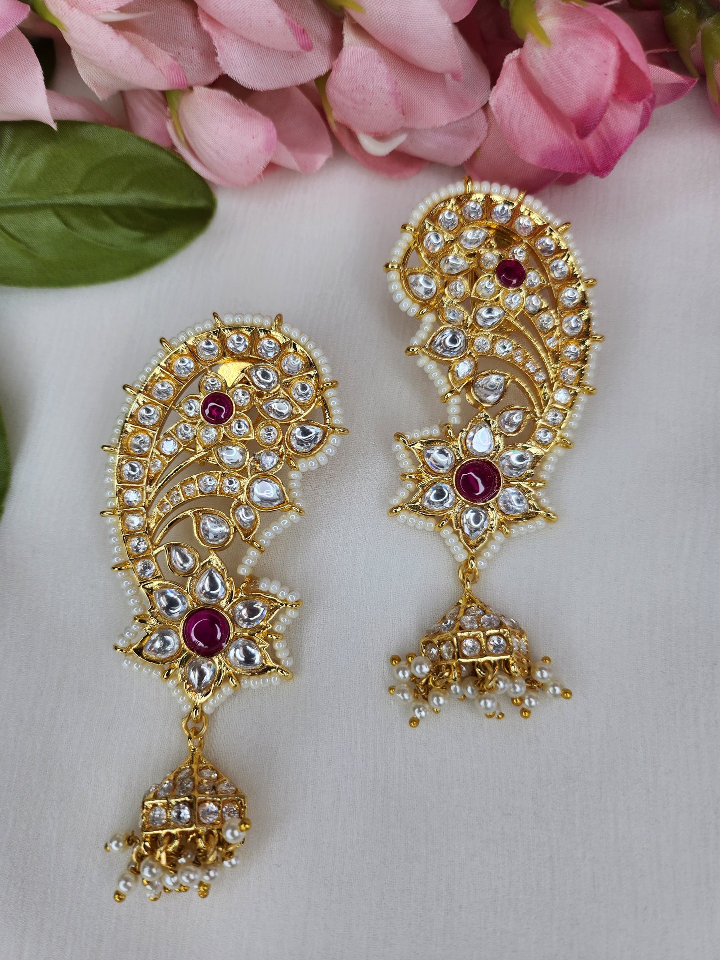 THE BUTTERFLY EFFECT - Broken heart shape earrings