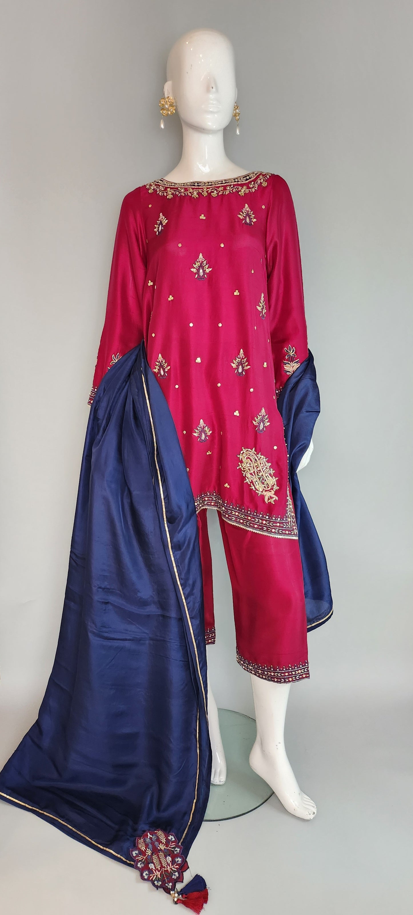 KOMAL LAKHANI - Maroon blue embroidered