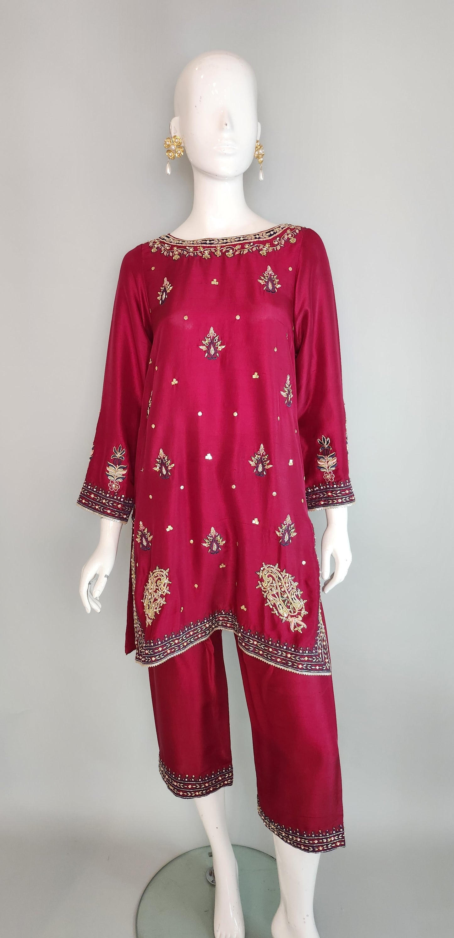 KOMAL LAKHANI - Maroon blue embroidered