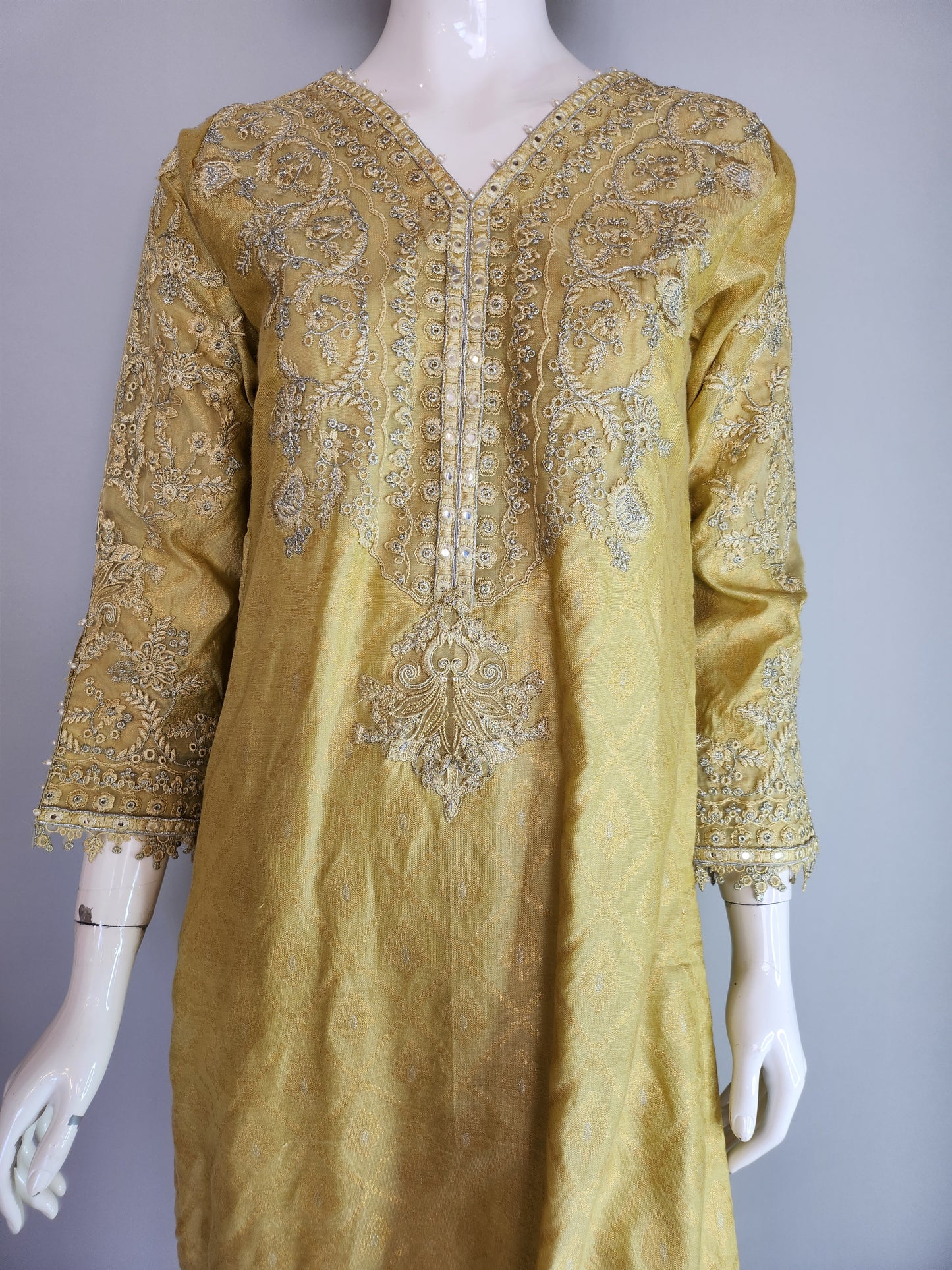 THREADS AND MOTIFS - Lemon Yellow Embroidered