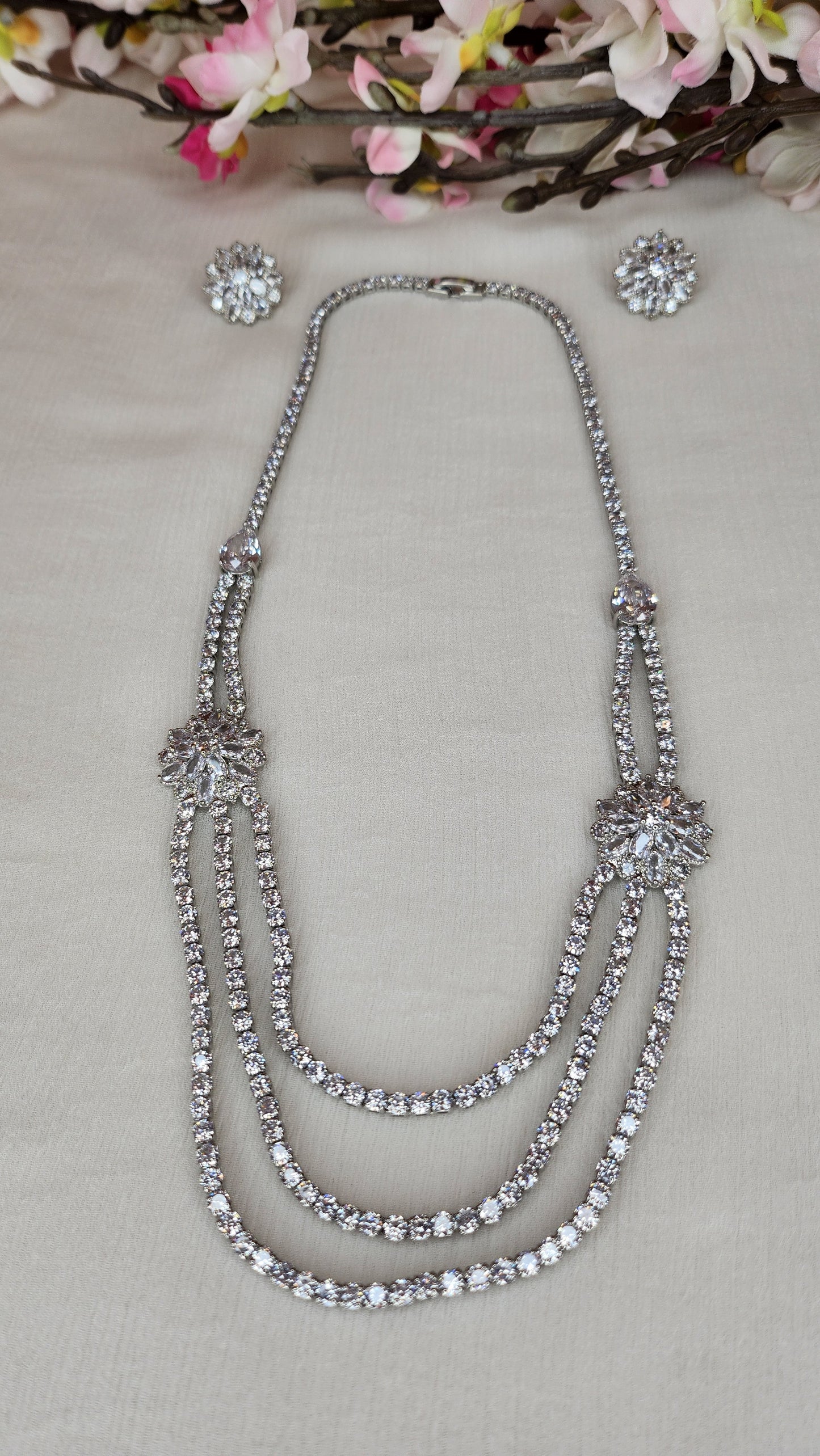 ZAHEEN KAMRAN - Silver Set