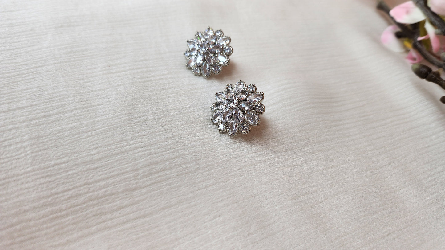 ZAHEEN KAMRAN - Silver Set