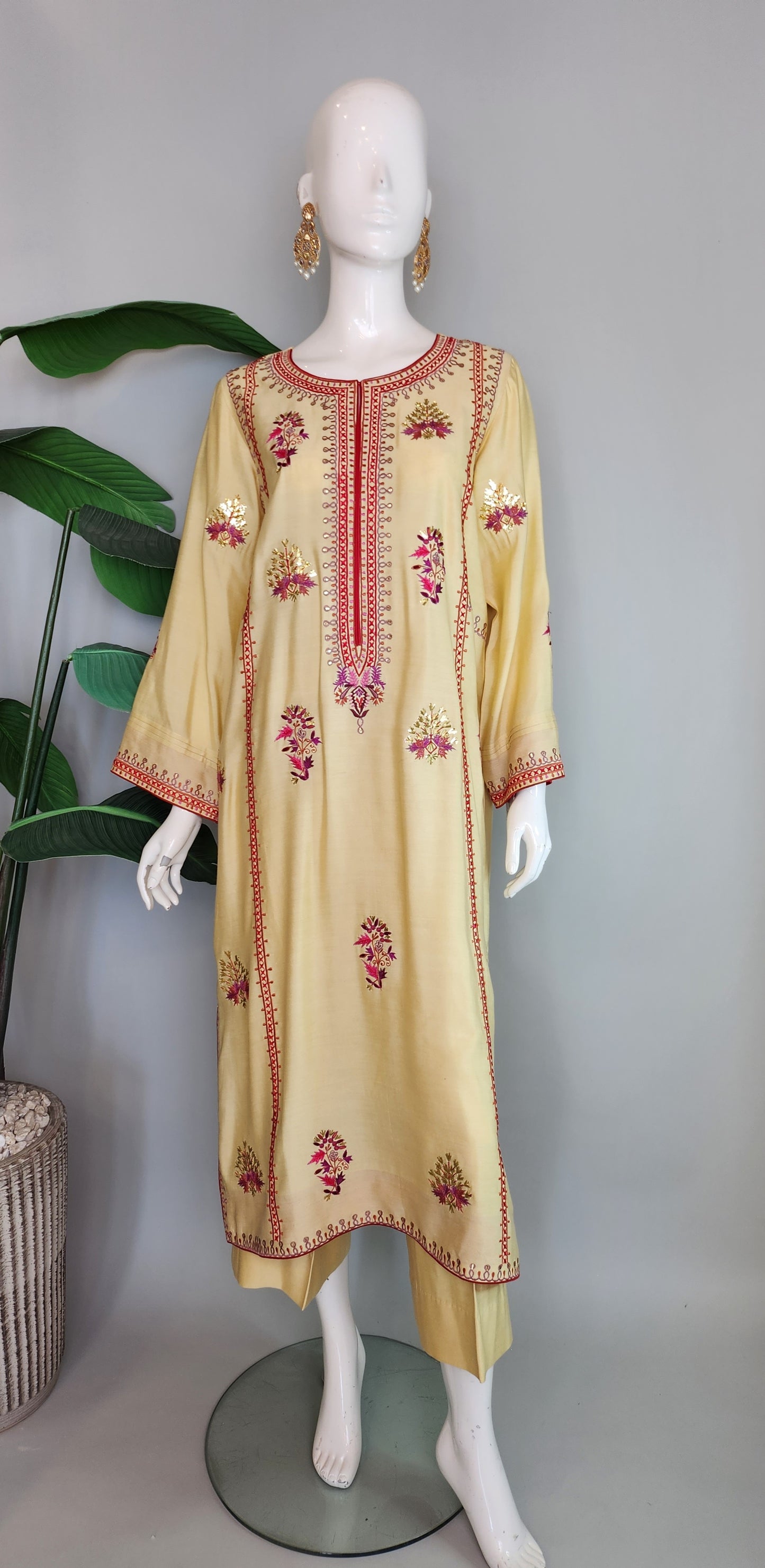 SEEMA IFTIKHAR - Lime Color Yellow Kurta