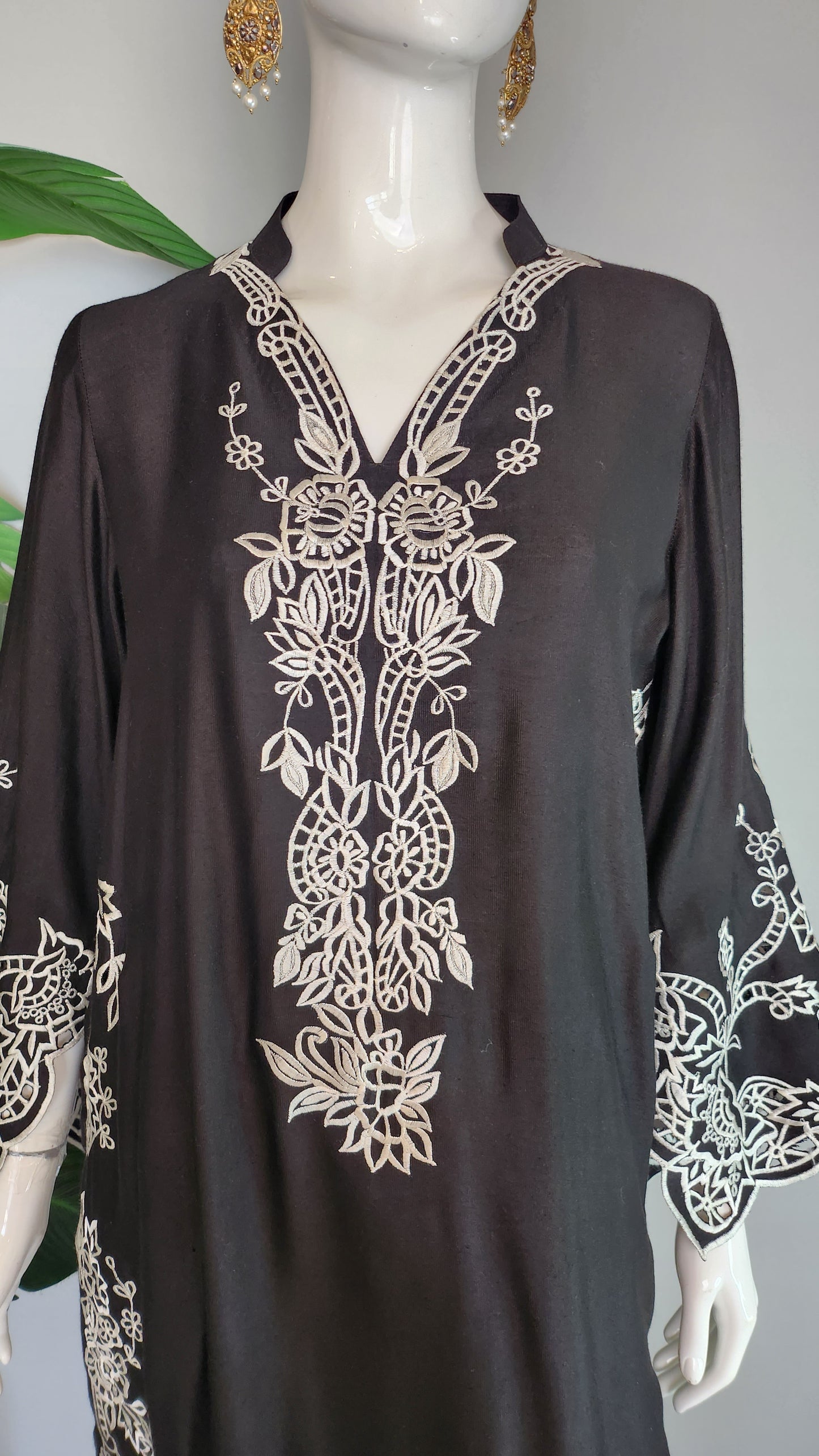 SEEMA IFTIKHAR - Black with white emboidery work