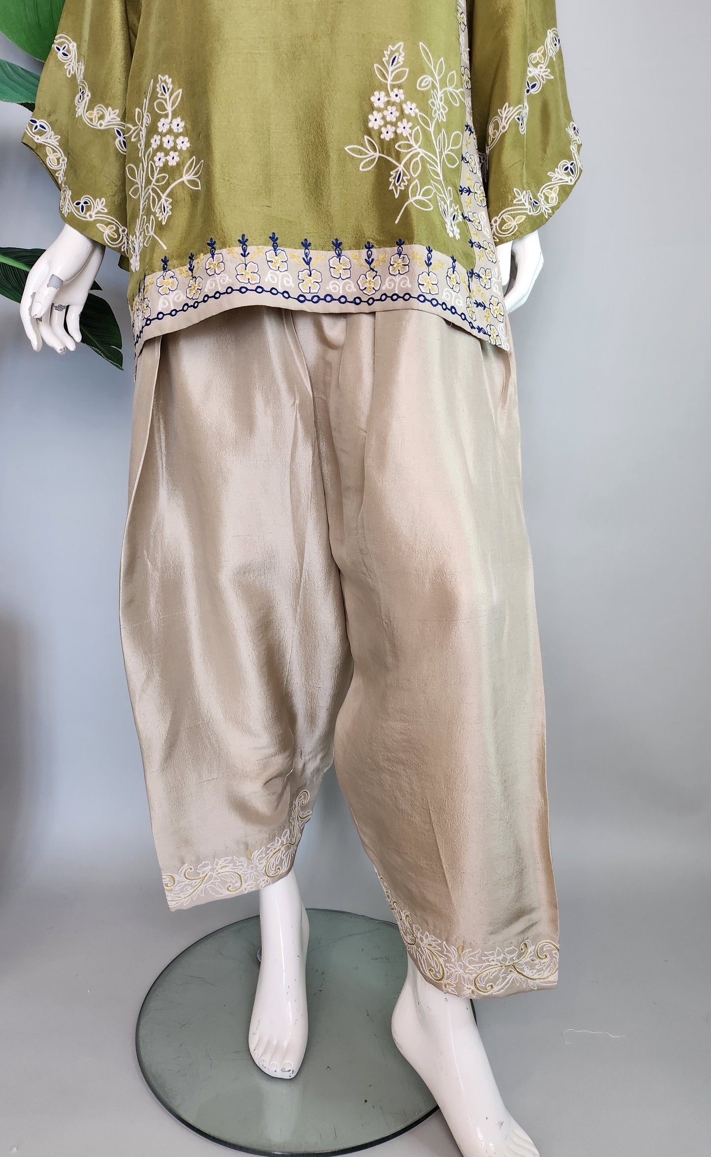 FARAH ZUBAIR - Olive Green Shirt