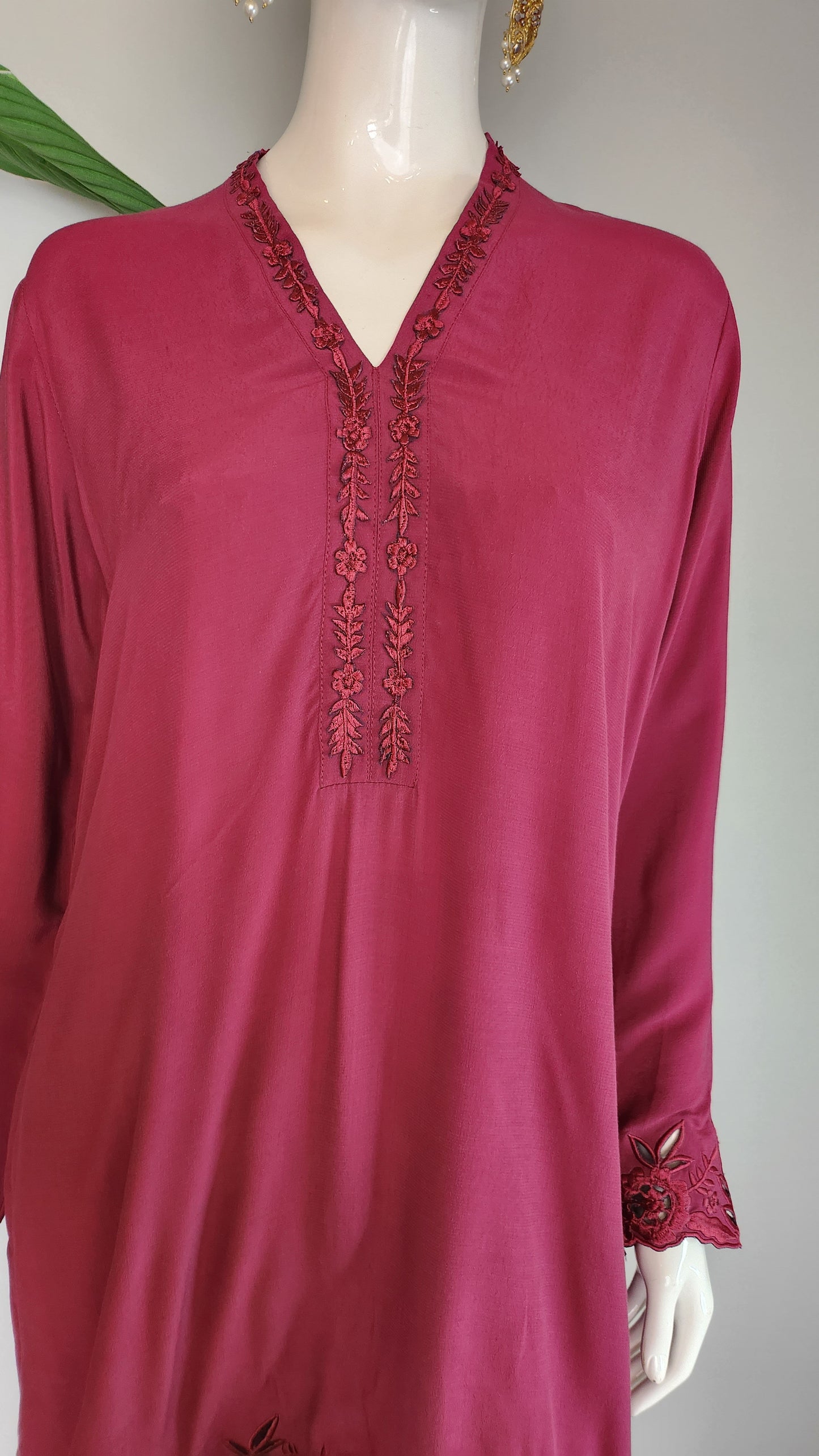MARIA RAO - Magenta Farshi Suit