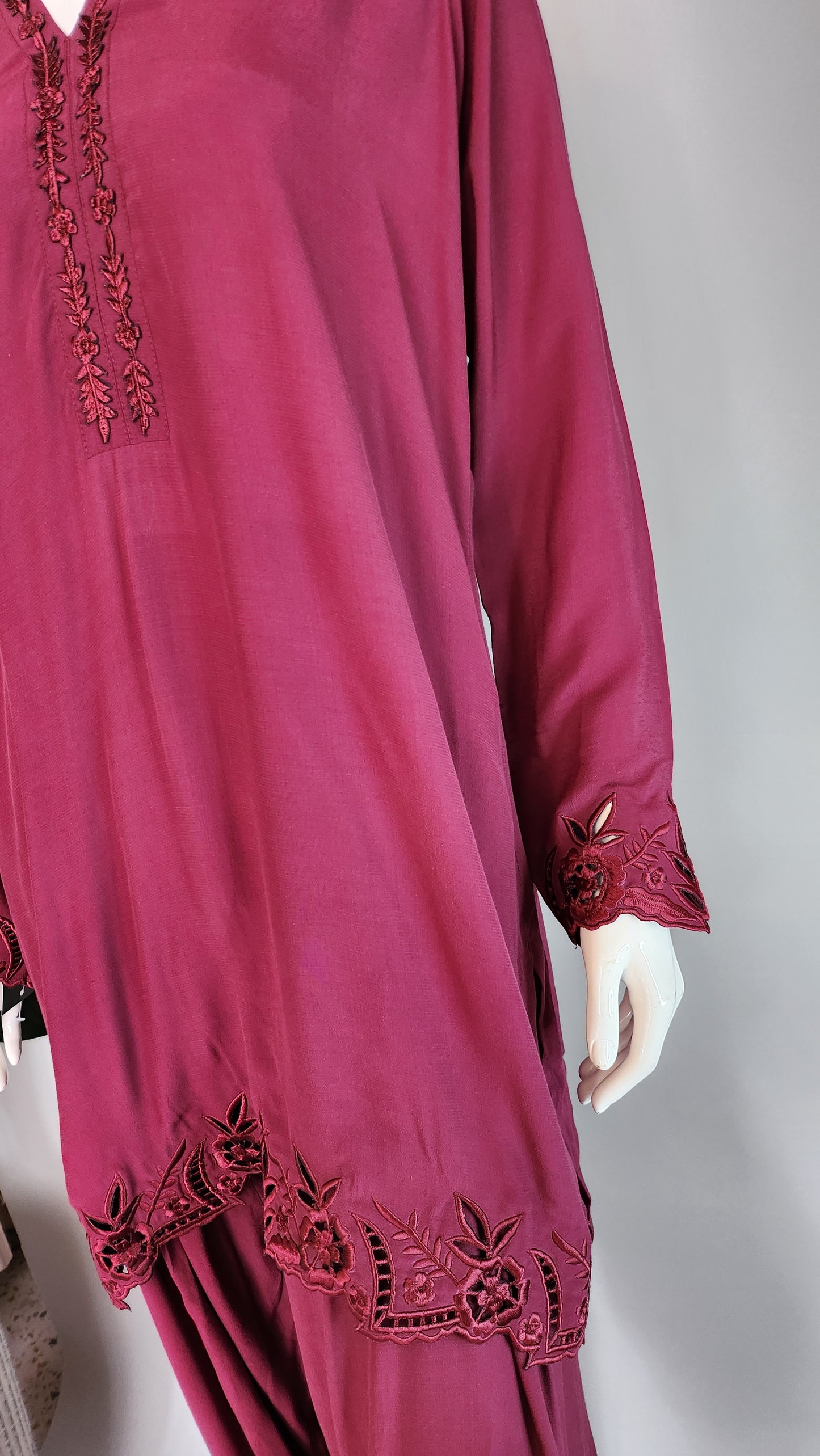 MARIA RAO - Magenta Farshi Suit