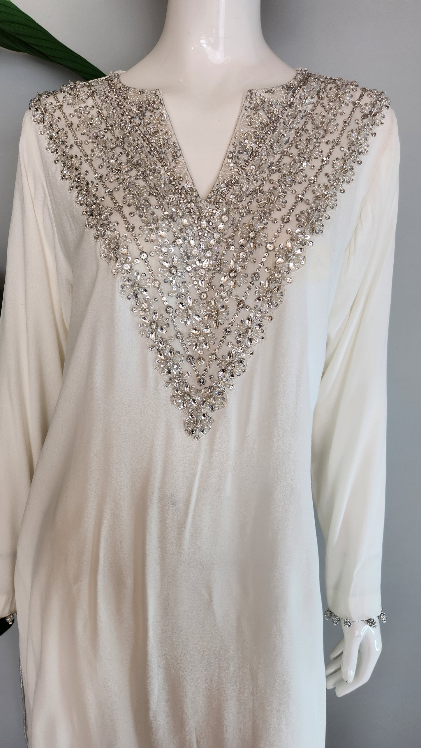 MARIA RAO - White Farshi Suit