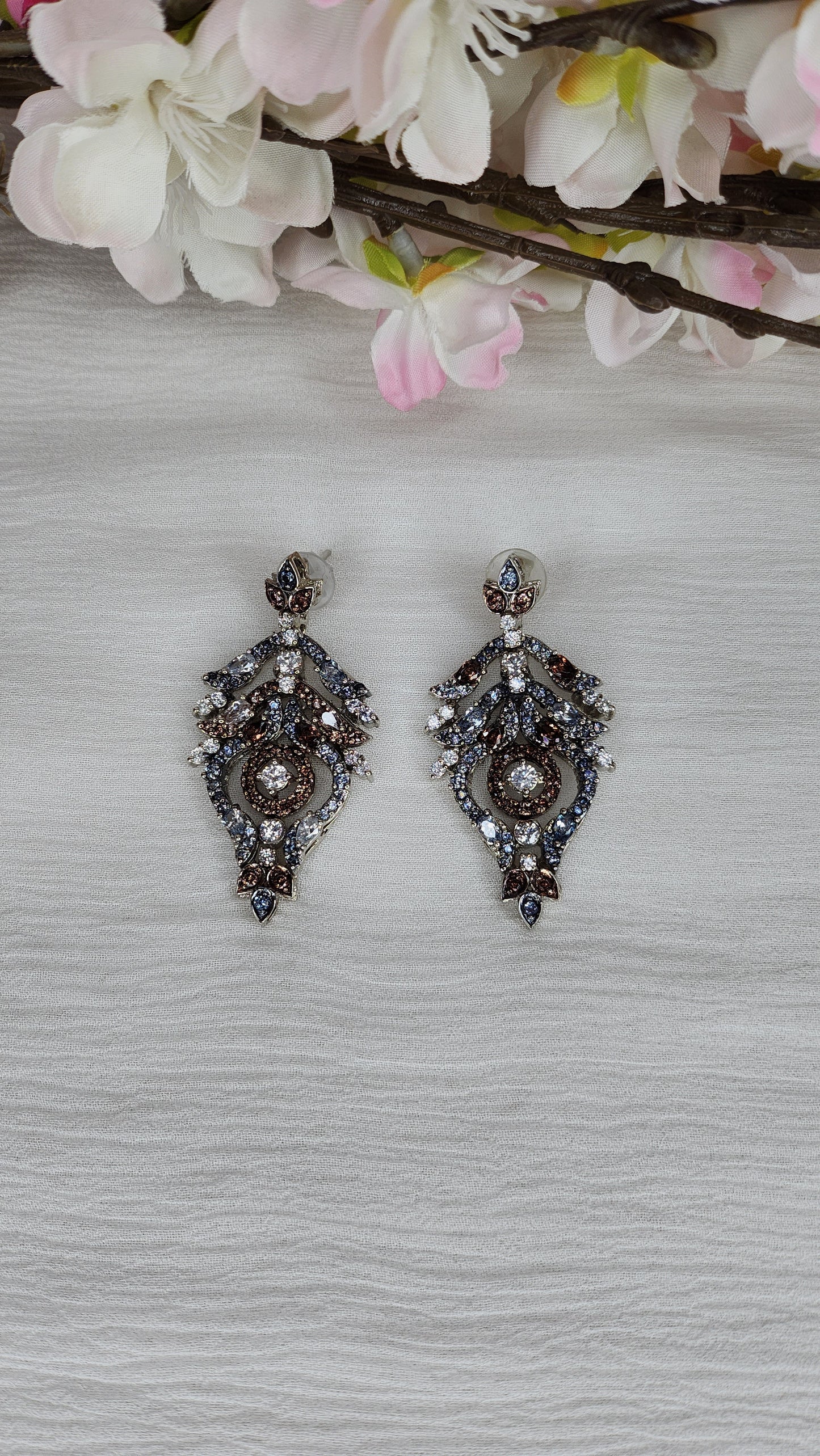 ZAHEEN KAMRAN- Zircone Brown Earrings