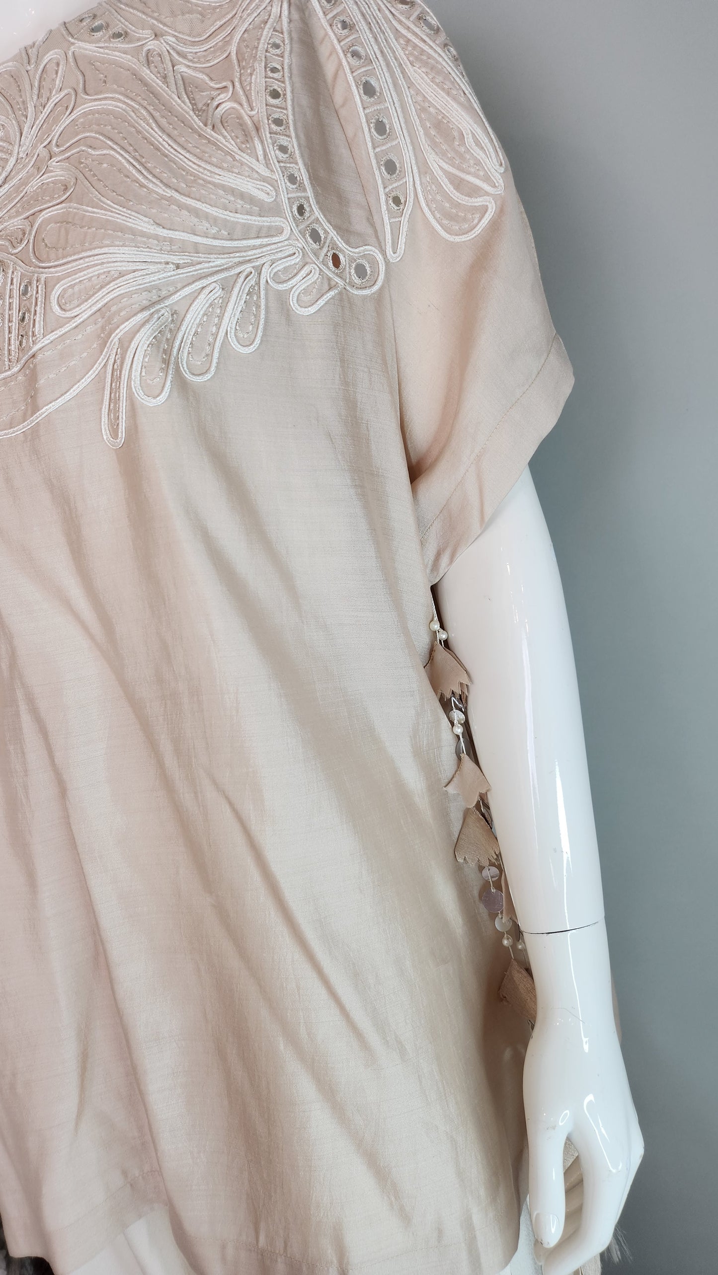 ALEENA FAREENA - Ivory Sheesha Top