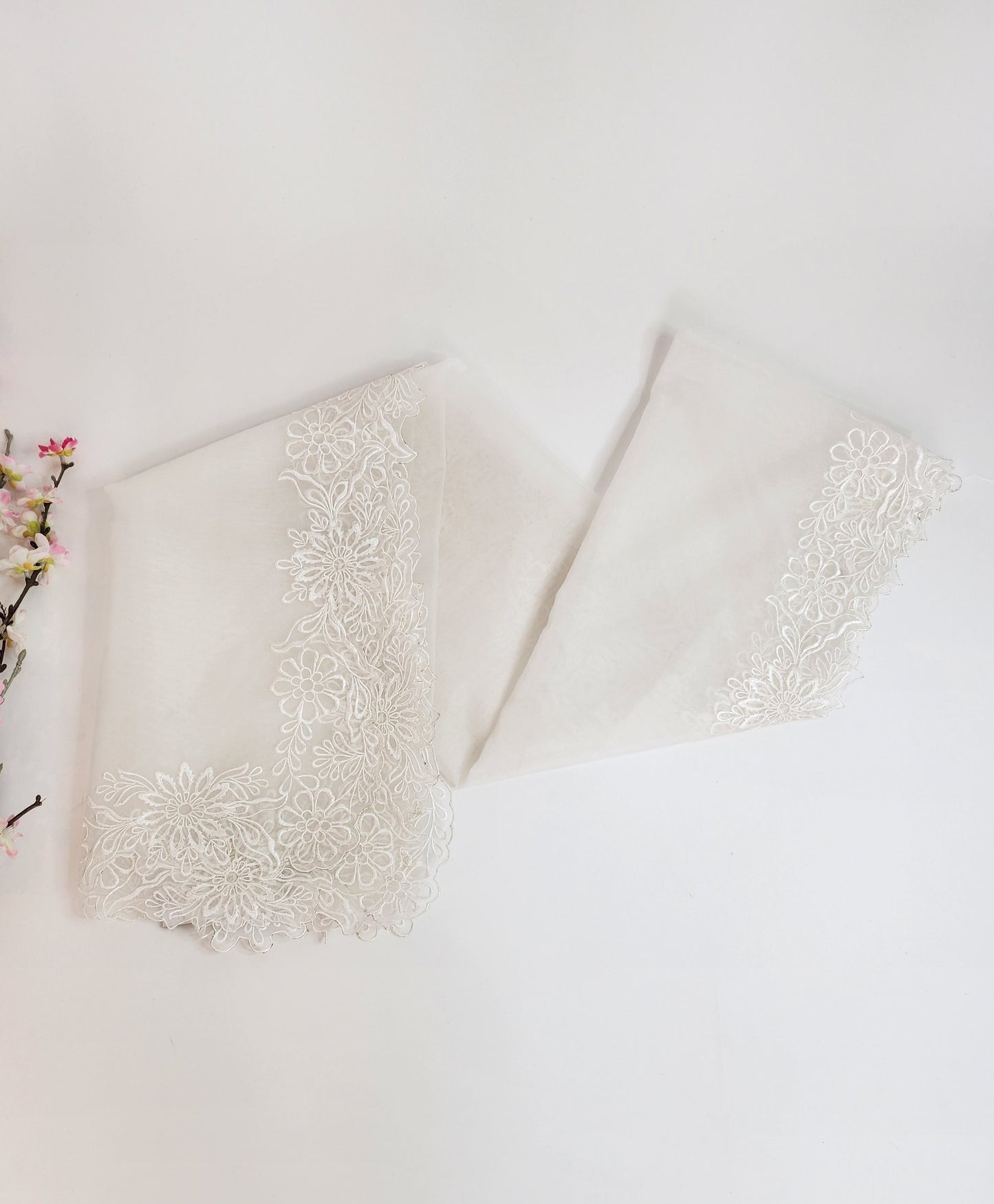 SABEEN MANEKIA - White  organza embroidery dupatta