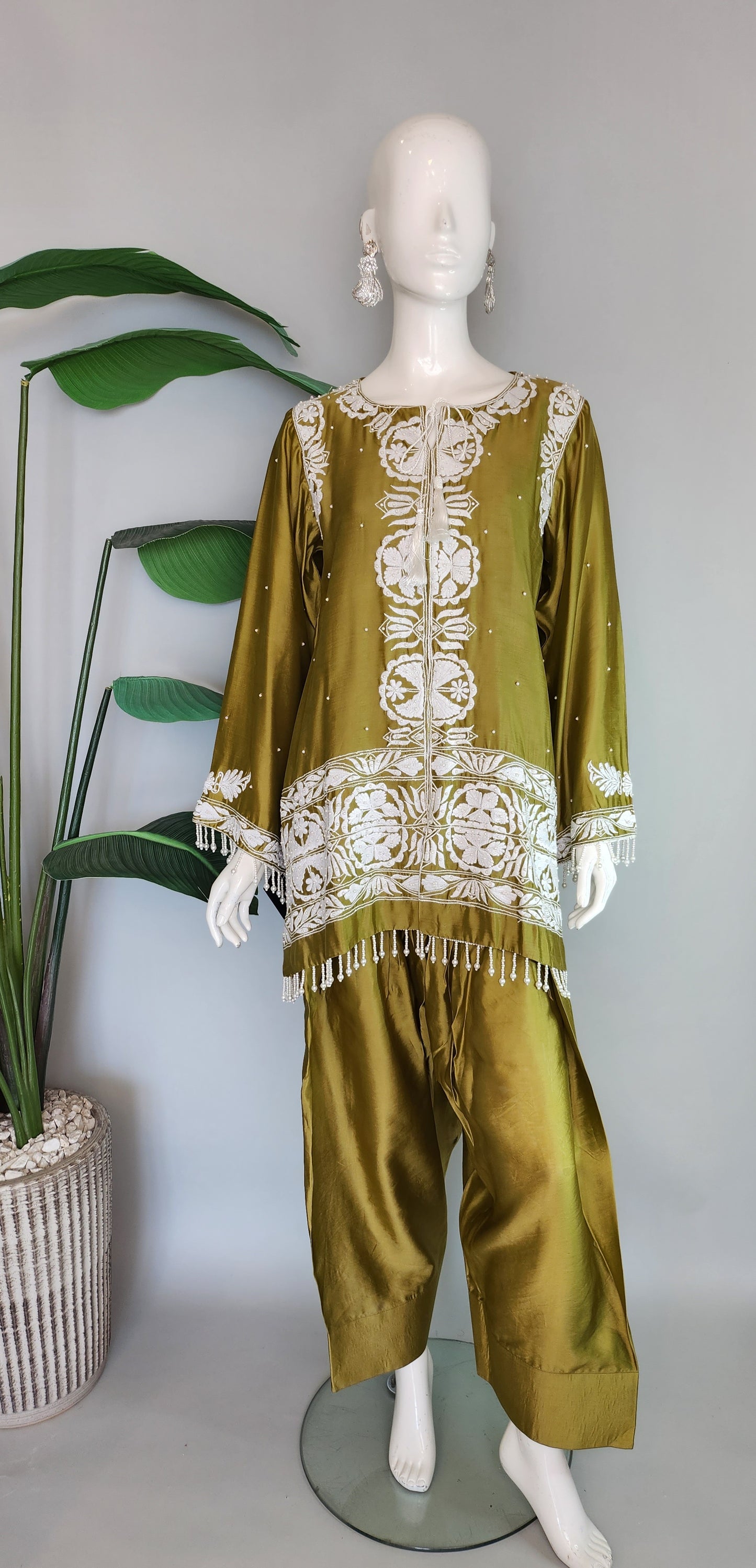 Wajeeha Ansari - Shabnum Farshi Set in Pistacio Green
