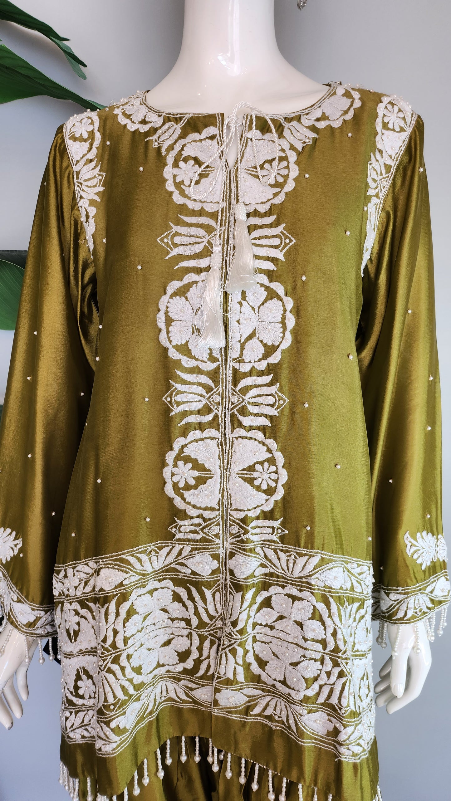 Wajeeha Ansari - Shabnum Farshi Set in Pistacio Green