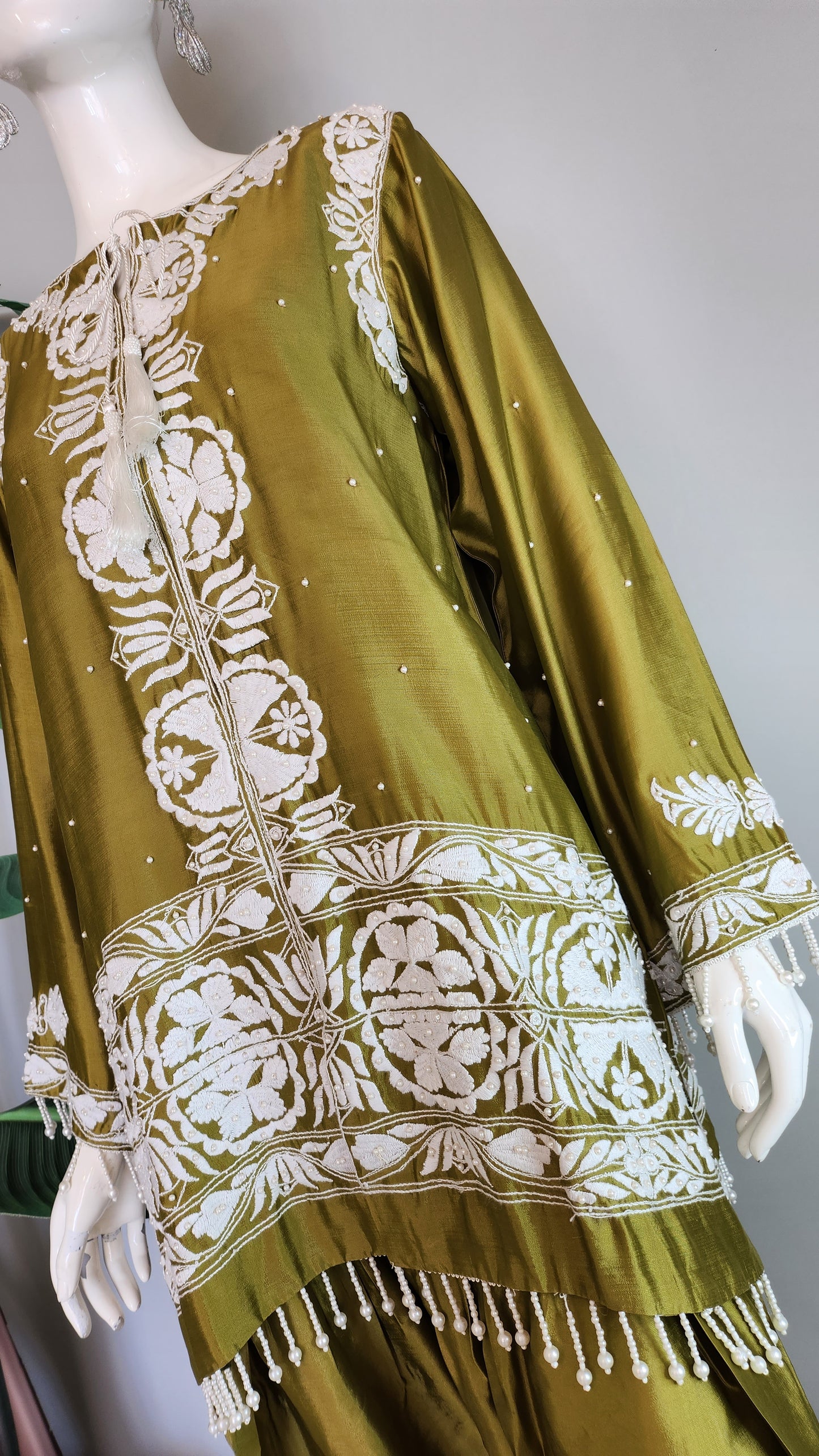 Wajeeha Ansari - Shabnum Farshi Set in Pistacio Green