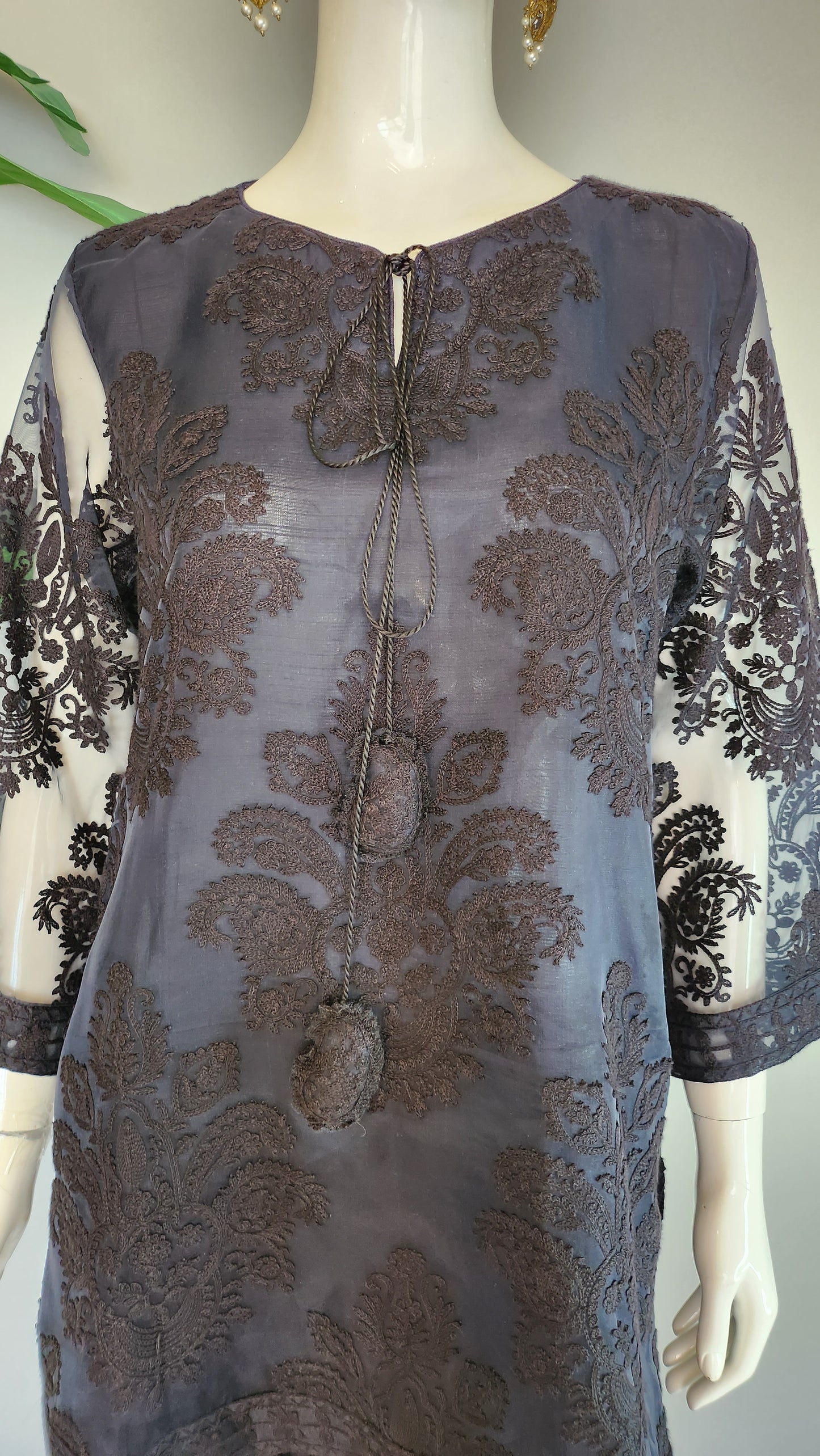 Wajeeha Ansari - Black Farshi Suit with Black Aari