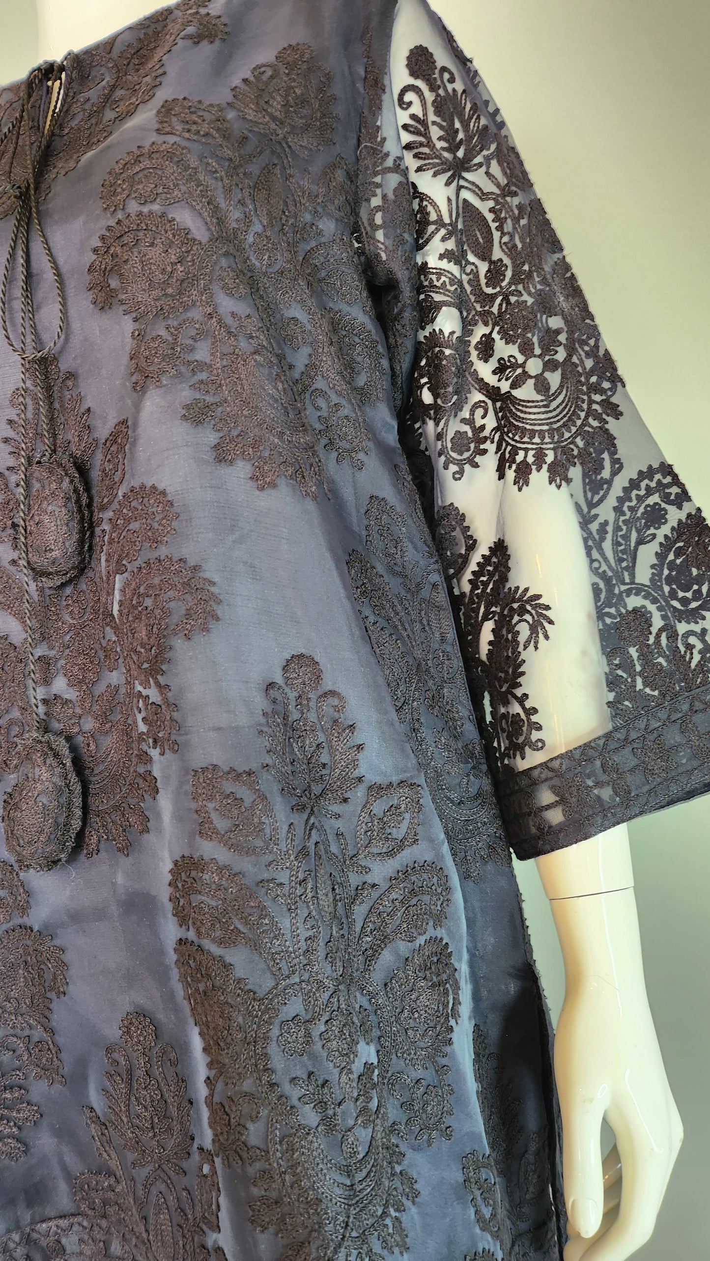 Wajeeha Ansari - Black Farshi Suit with Black Aari