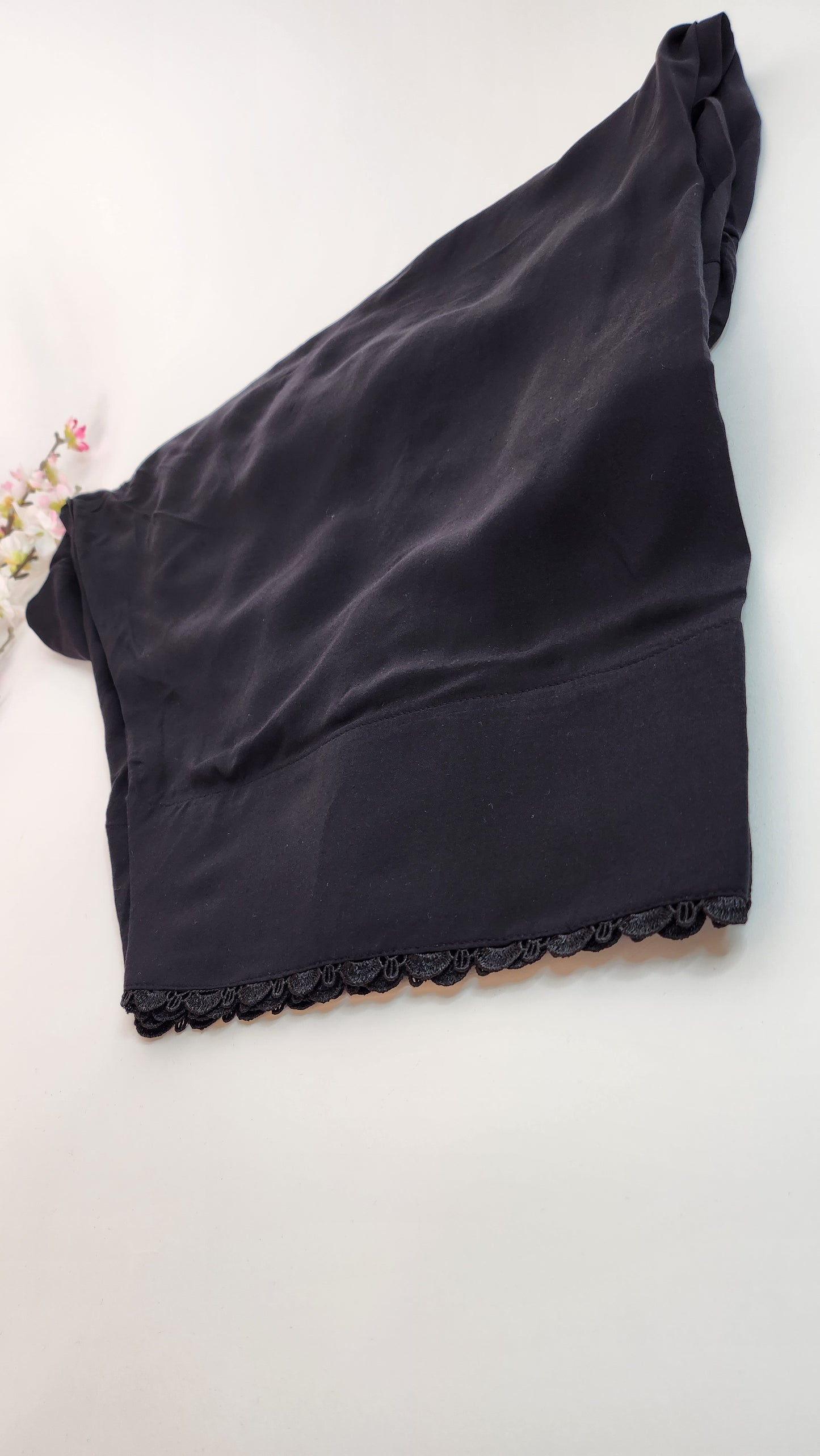 Wajeeha Ansari - Black Farshi Shalwar with lace