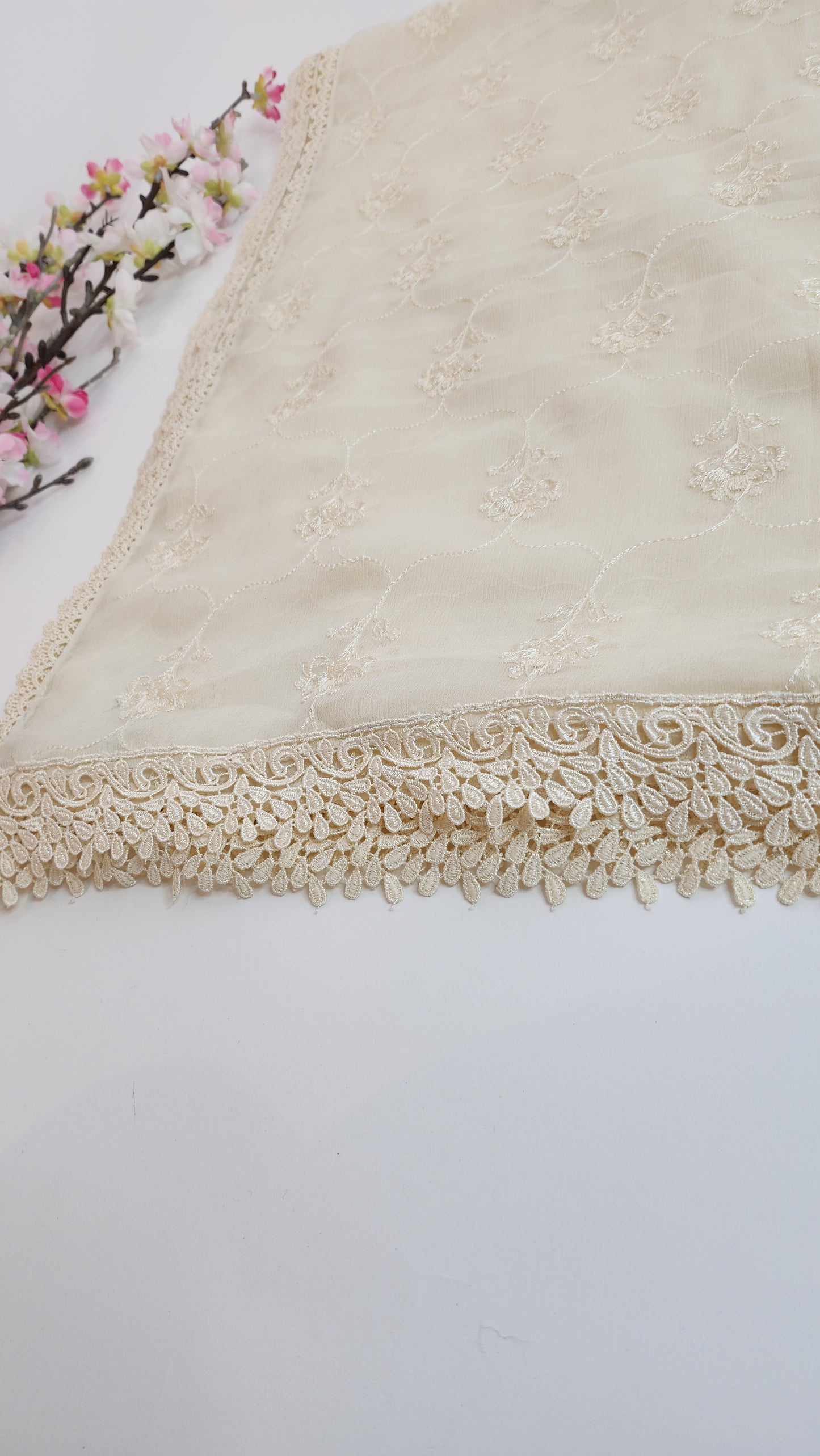 SABEEN MANEKIA - Off-White- Emb with Lace Dupatta