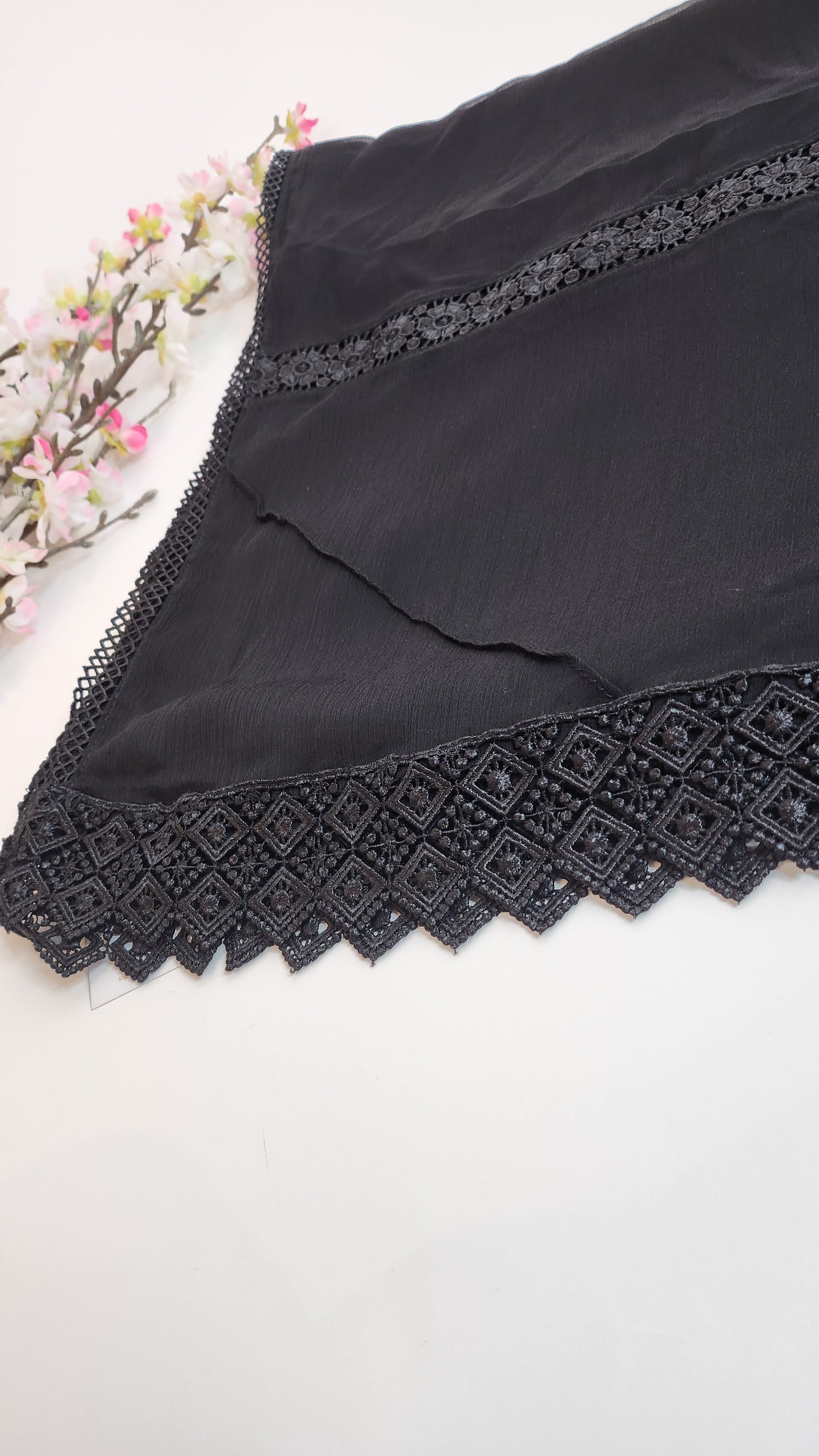 SABEEN MANEKIA - Black- Chiffon with Lace Dupatta