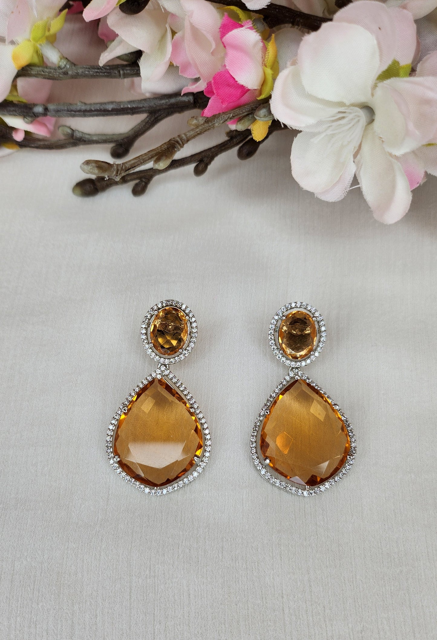 THE BUTTERFLY EFFECT - Small Orange Jules Earrings